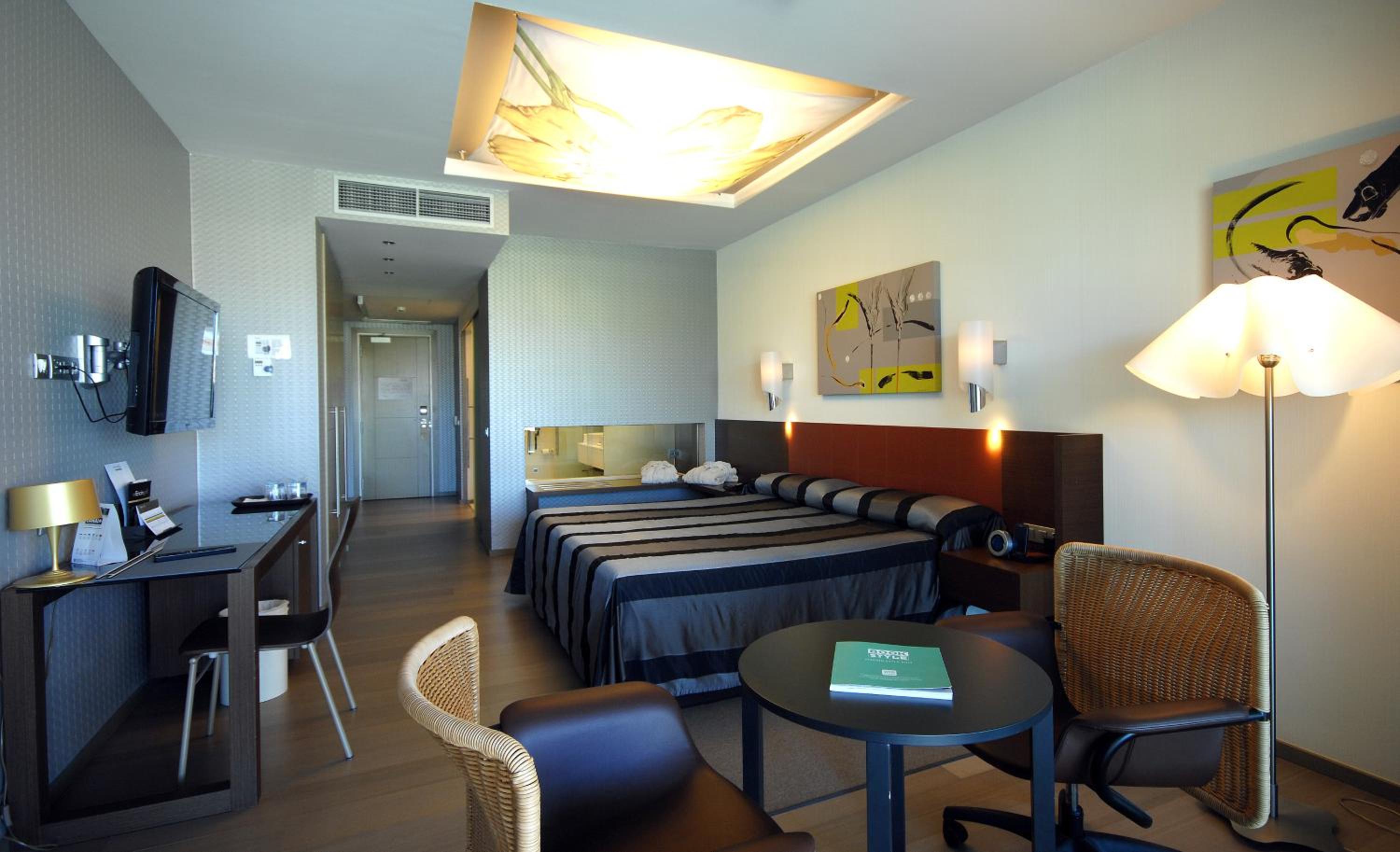 Habitación Doble Estándar o con Dos Camas Individuales.