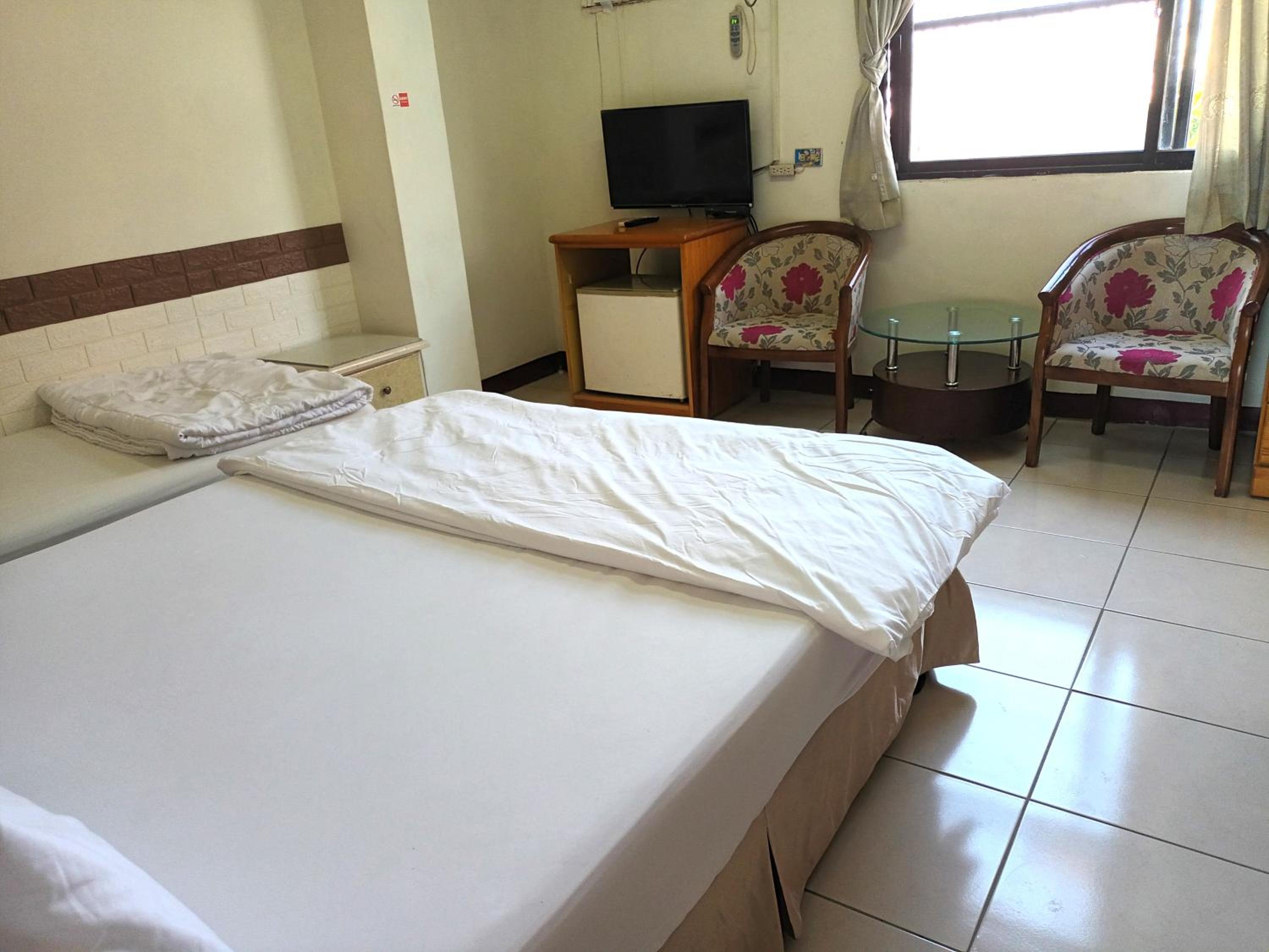 Triple Room with Private Bathroom photo 2