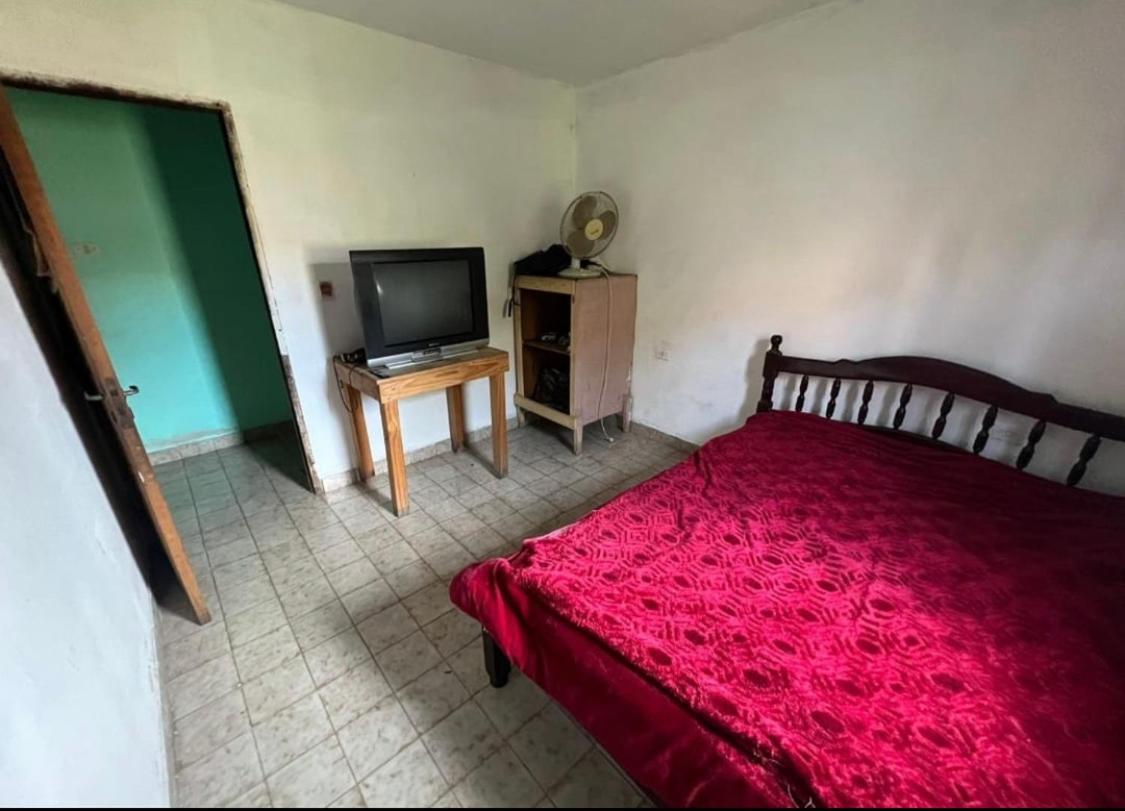 One-Bedroom House photo 2