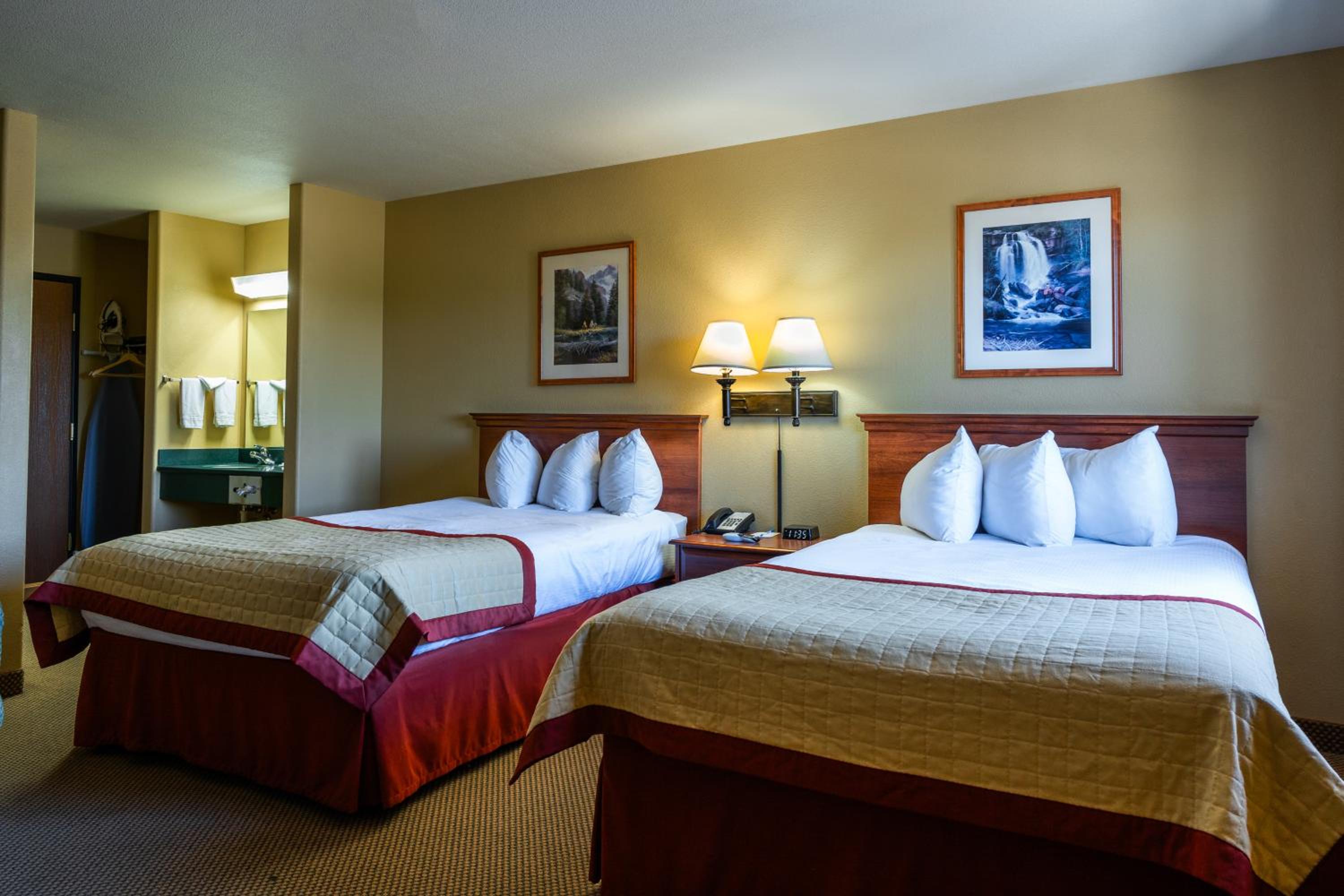 Double Room With Two Double Beds - Non-Smoking