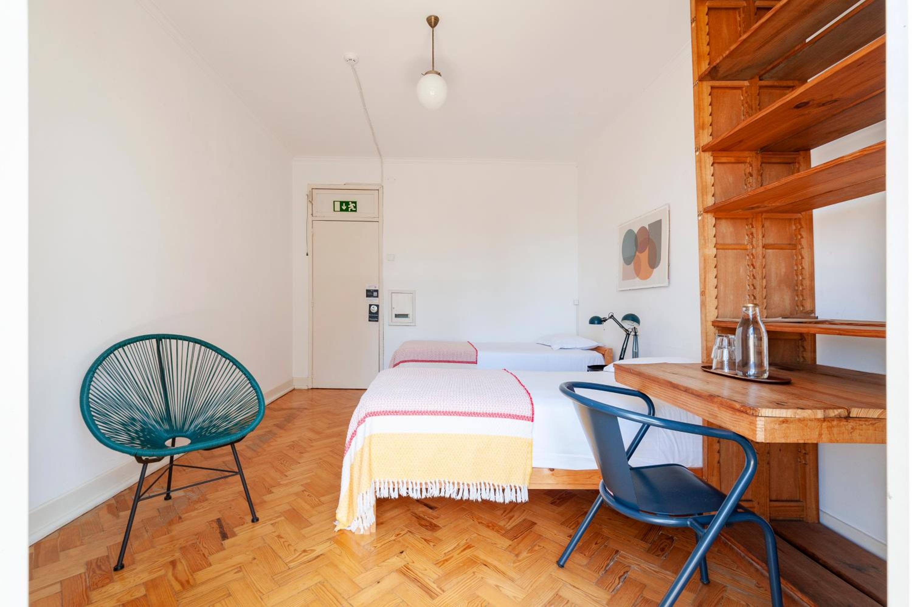 Twin Room with Shared Bathroom with Garden View photo 2