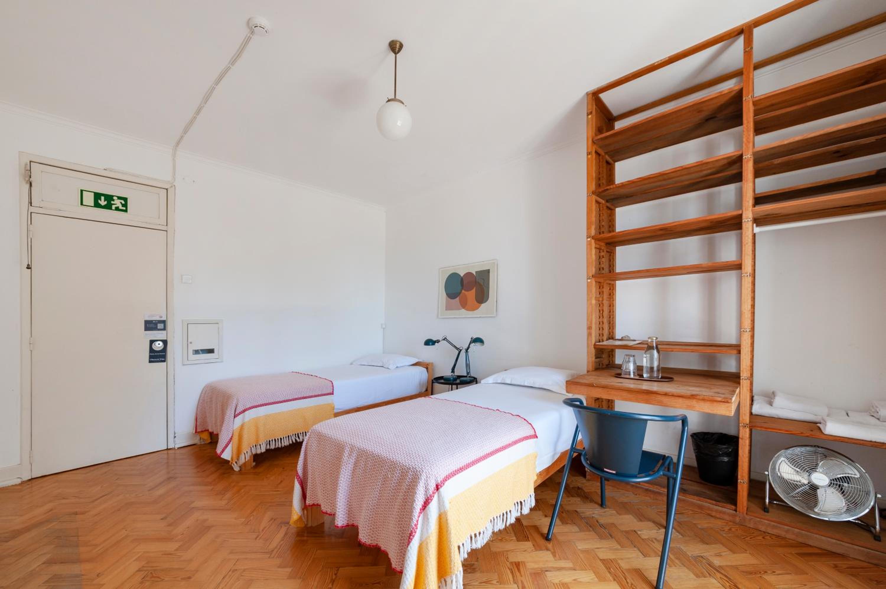 Twin Room with Shared Bathroom with Garden View photo 3