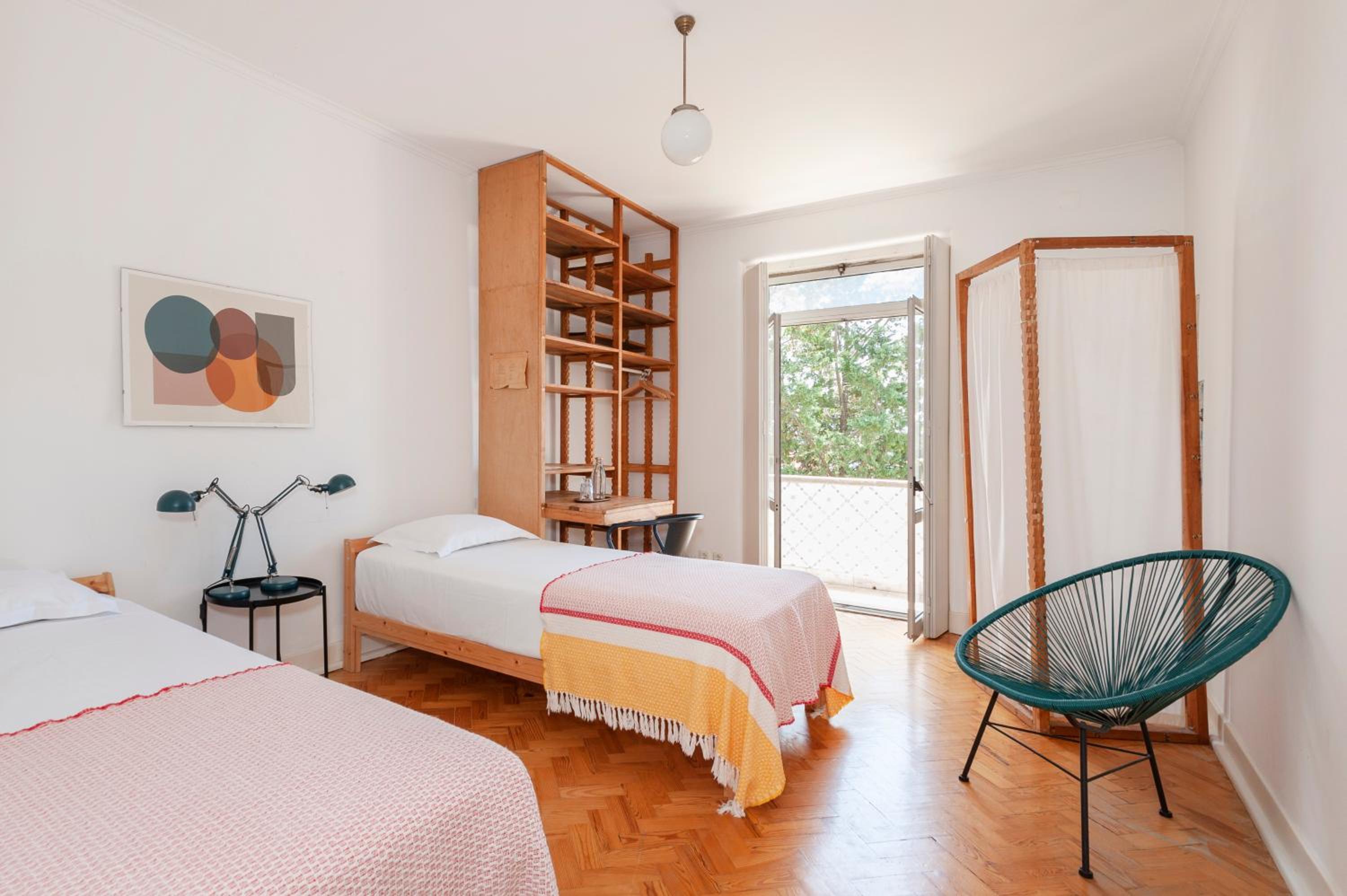 Twin Room with Shared Bathroom with Garden View photo 1