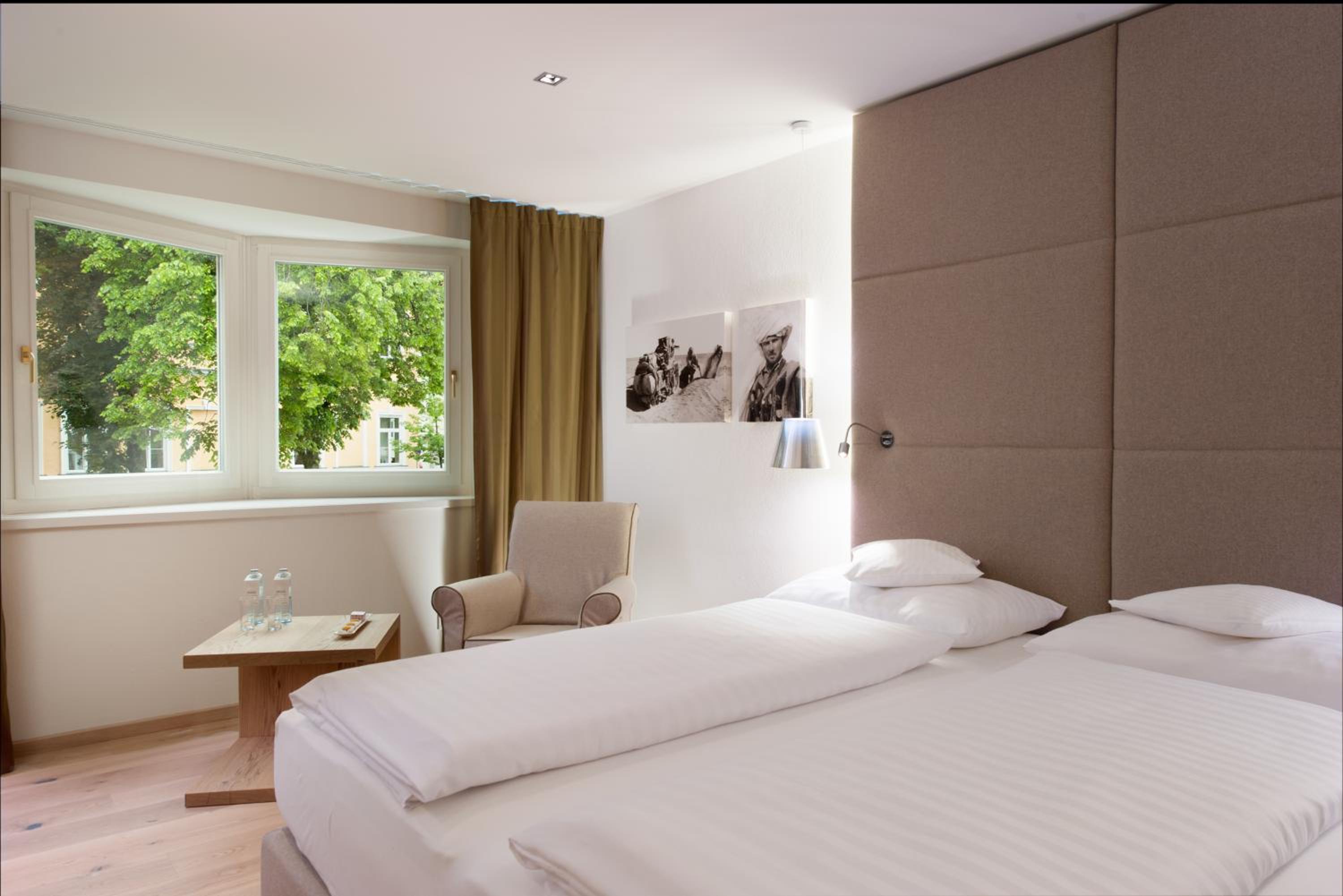 Deluxe Double Room with Park View and Balcony