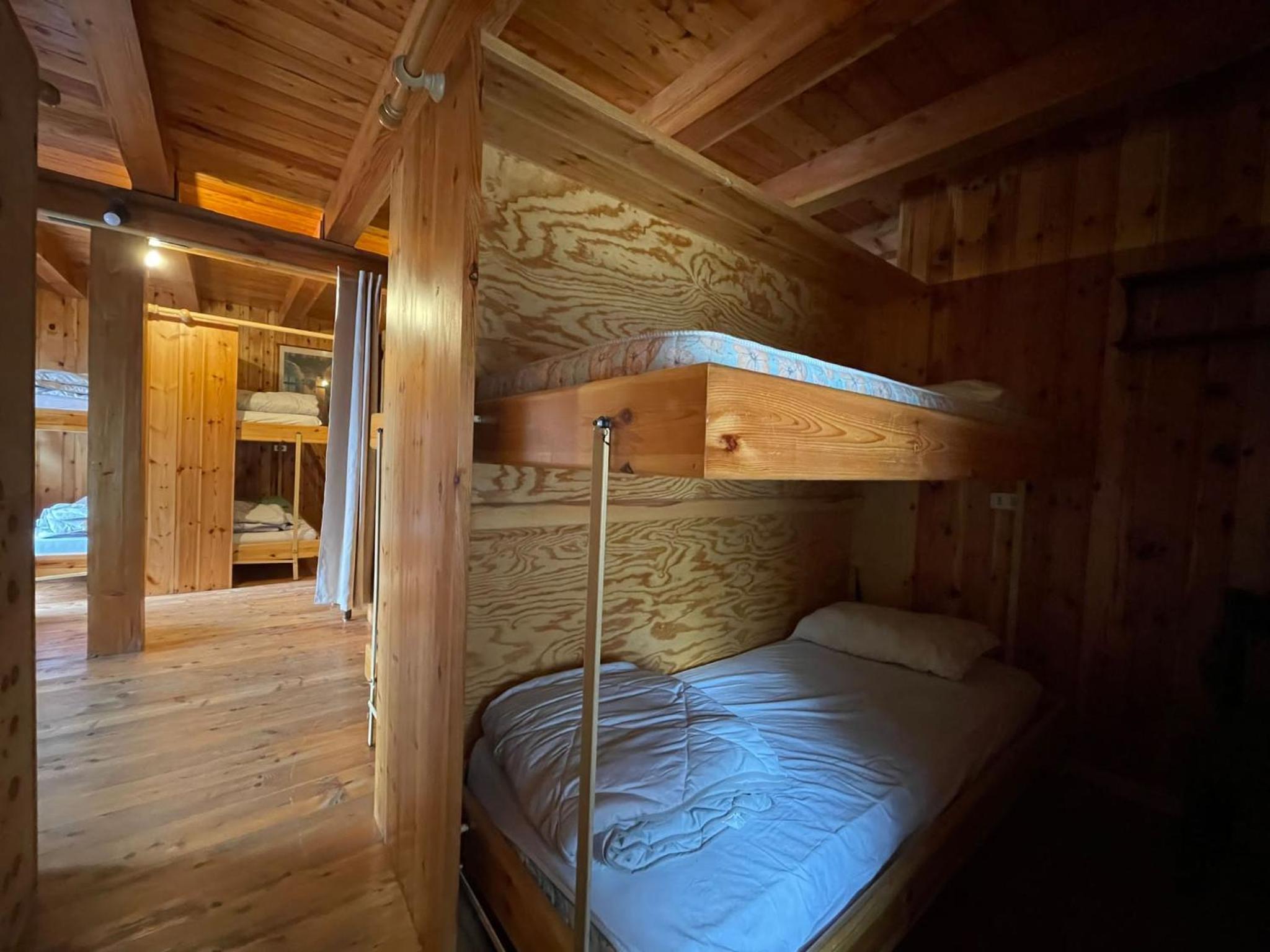Mixed Dormitory Room photo 1