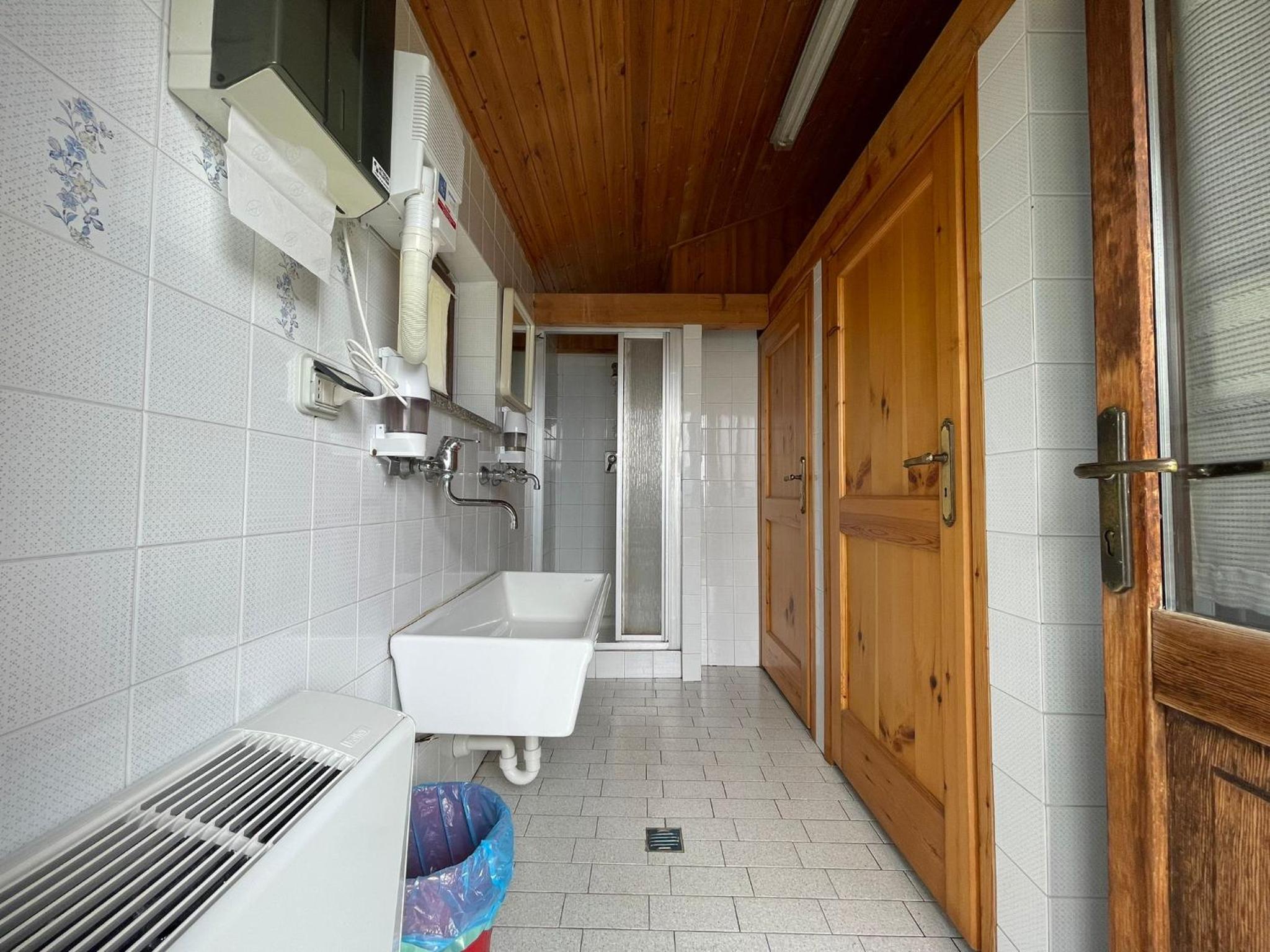 Mixed Dormitory Room photo 2