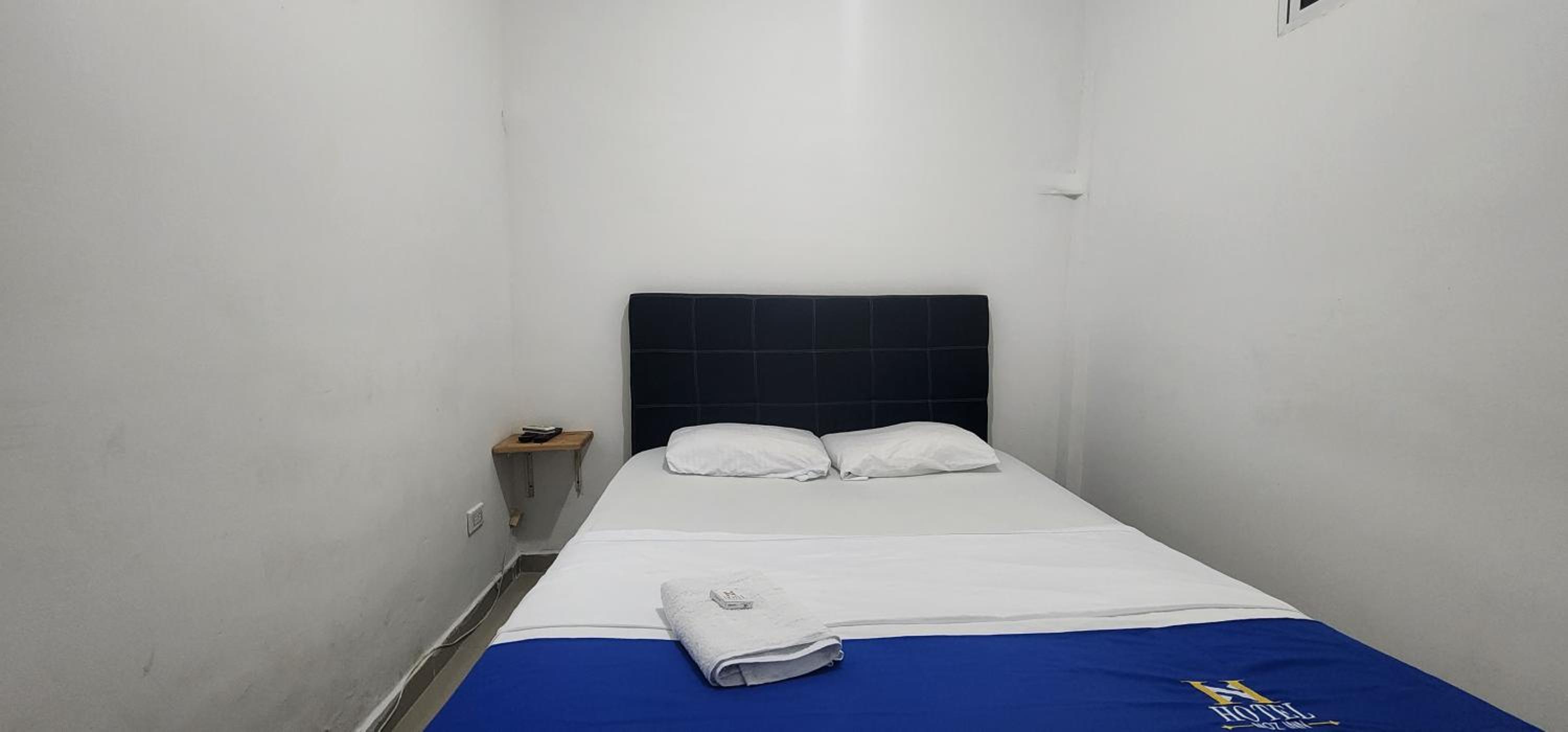 Budget Double Room photo 2