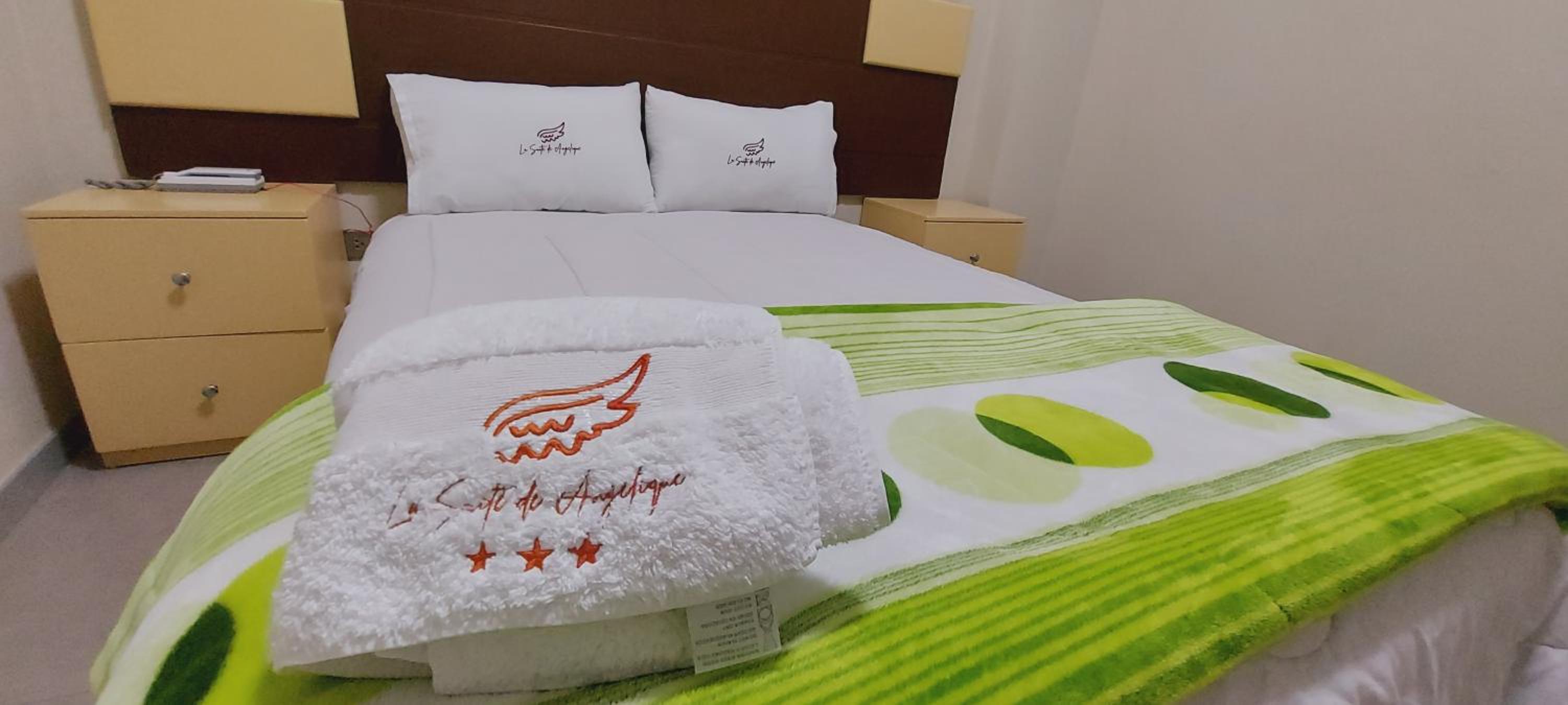 Standard Queen Room