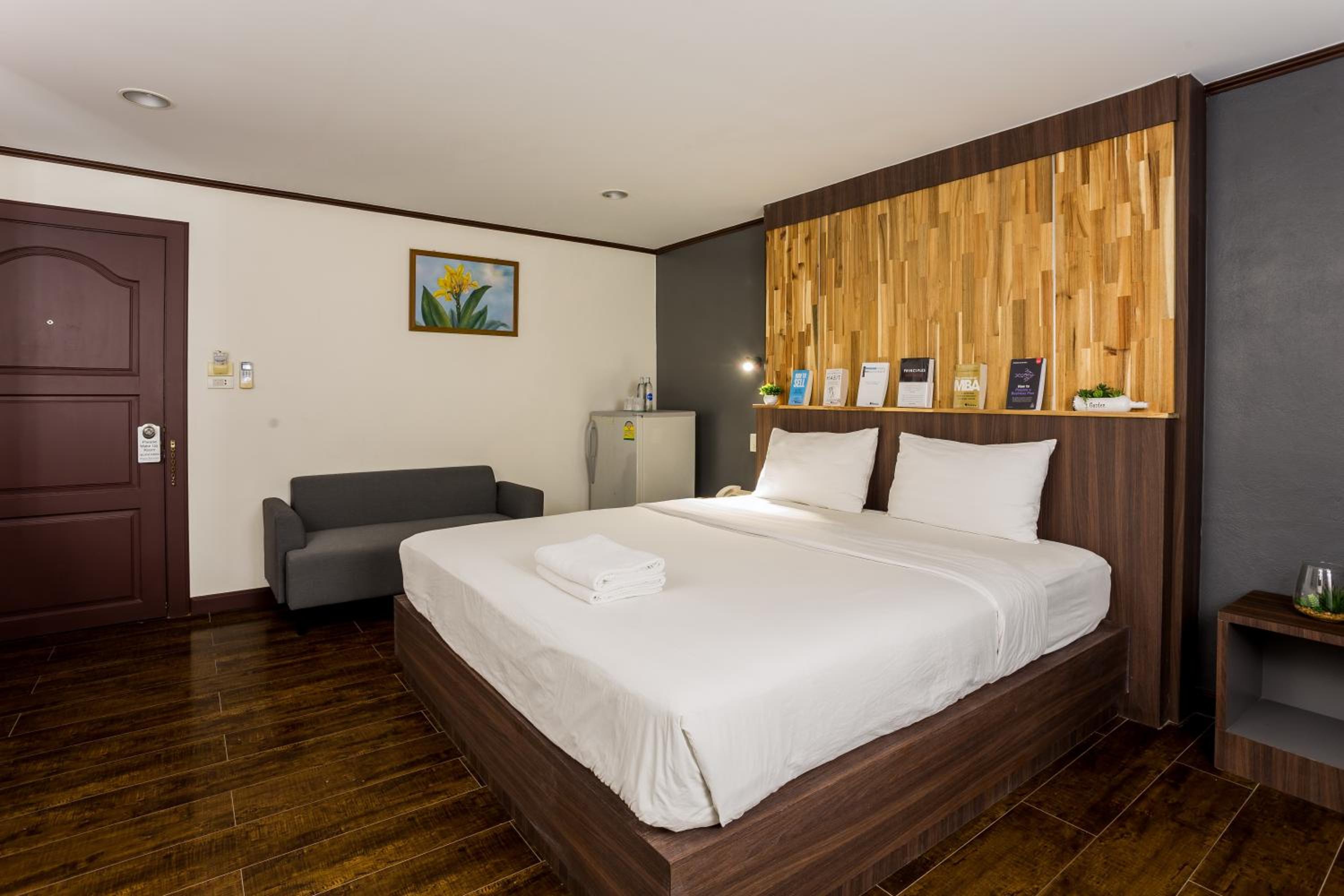 King Room with Balcony photo 2