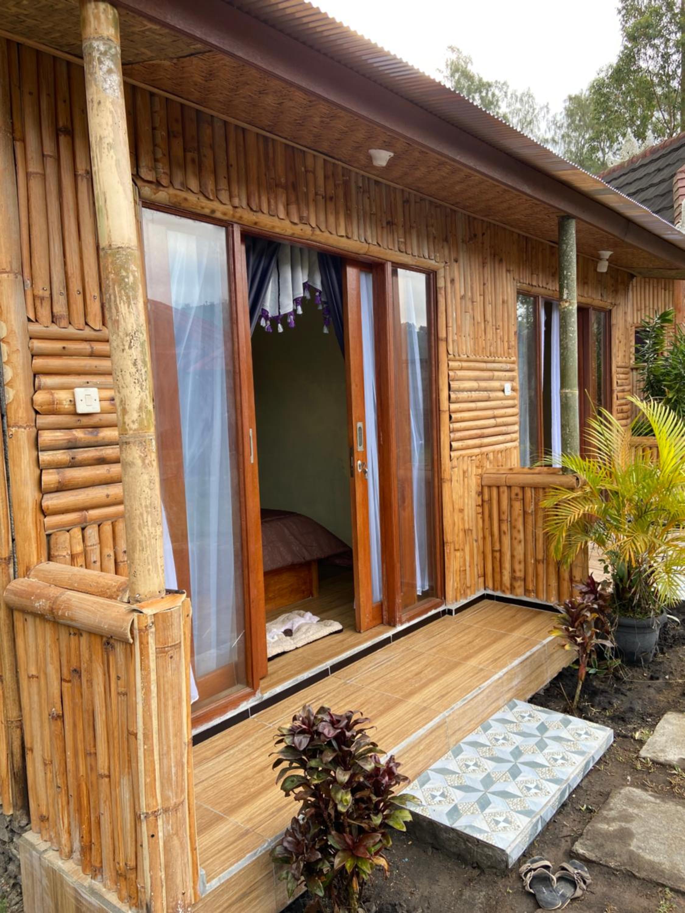 Standard Double Room - Photo 11