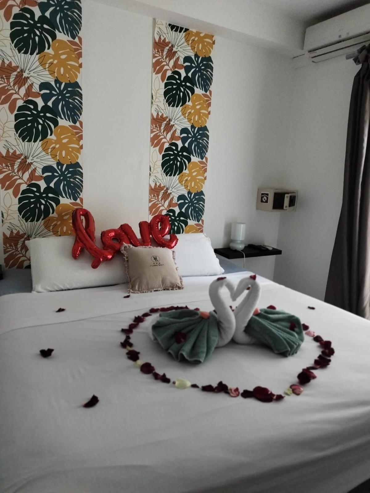 Double Room with Balcony - Photo 1