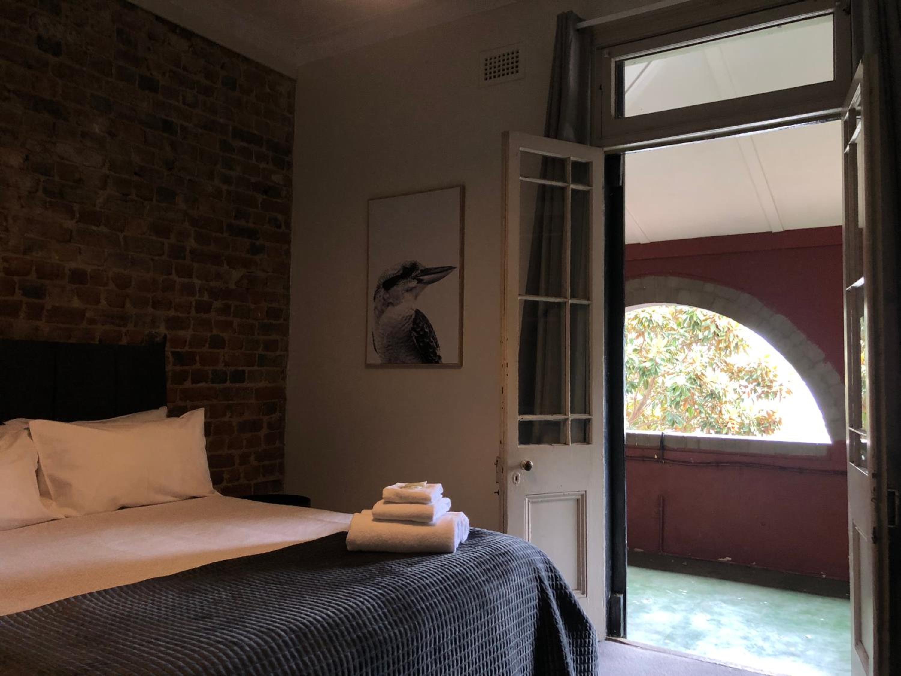 Basic Triple Room with Shared Bathroom