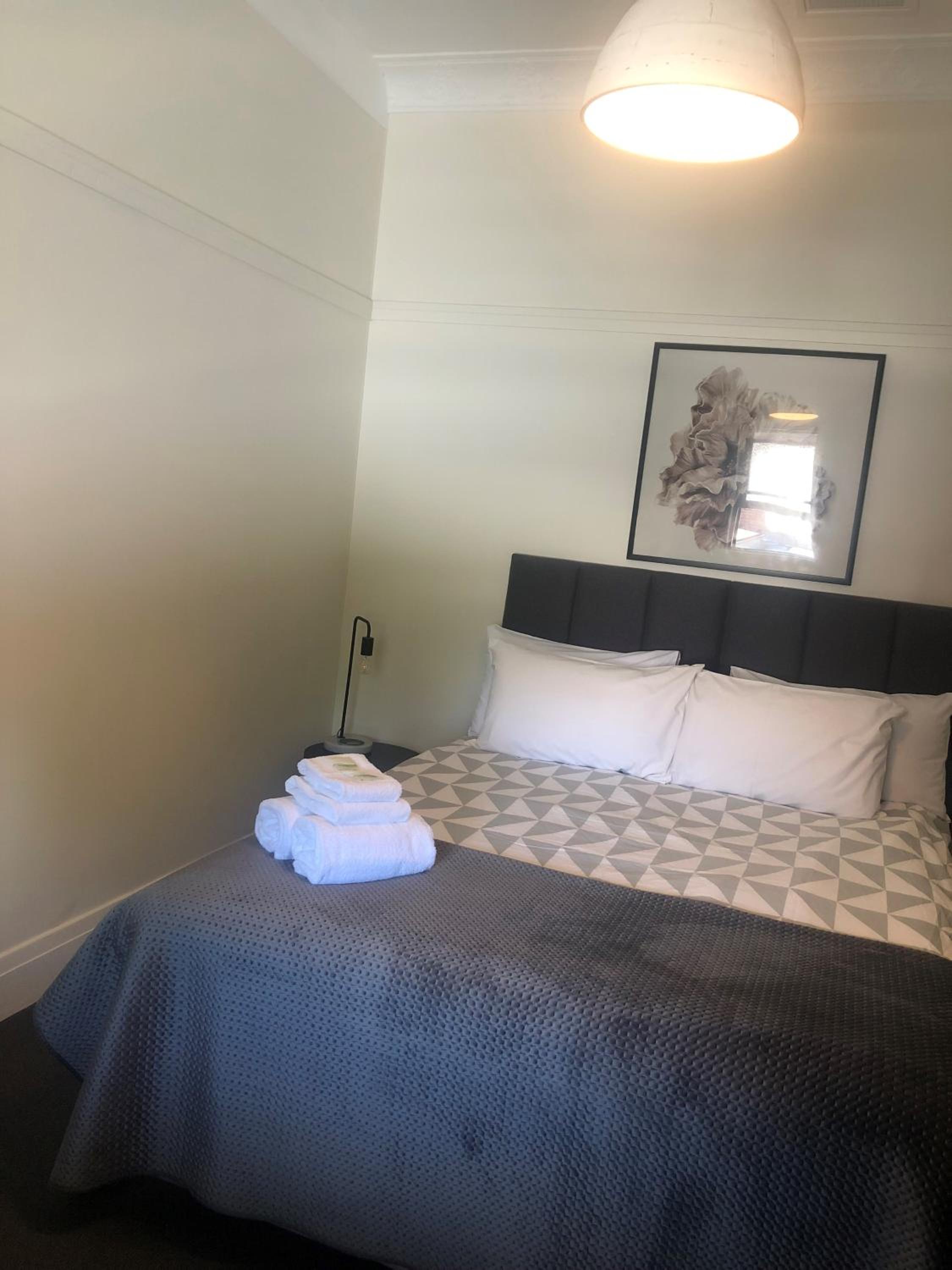 Basic Triple Room with Shared Bathroom