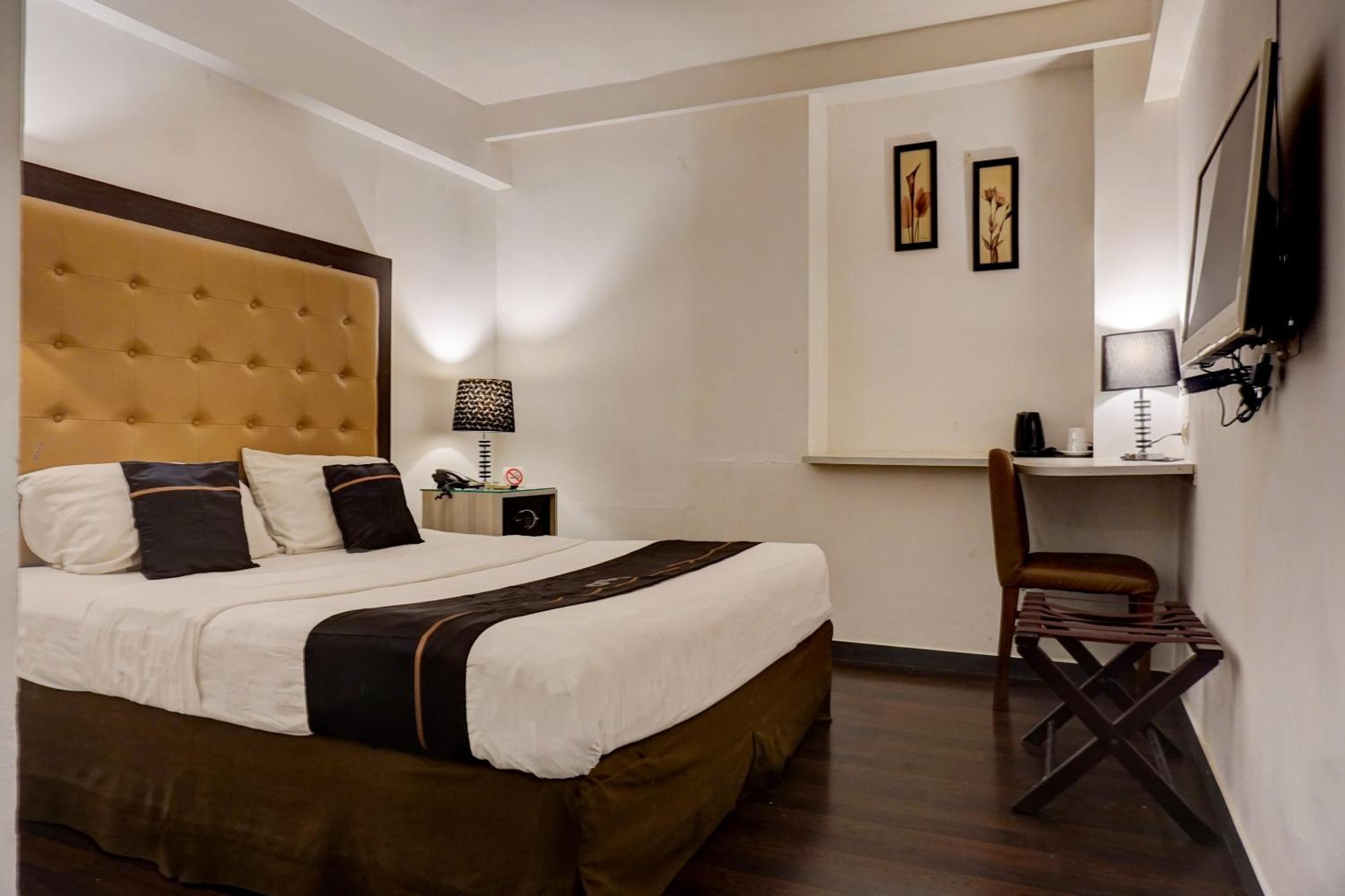 Deluxe Double Room - Photo 5