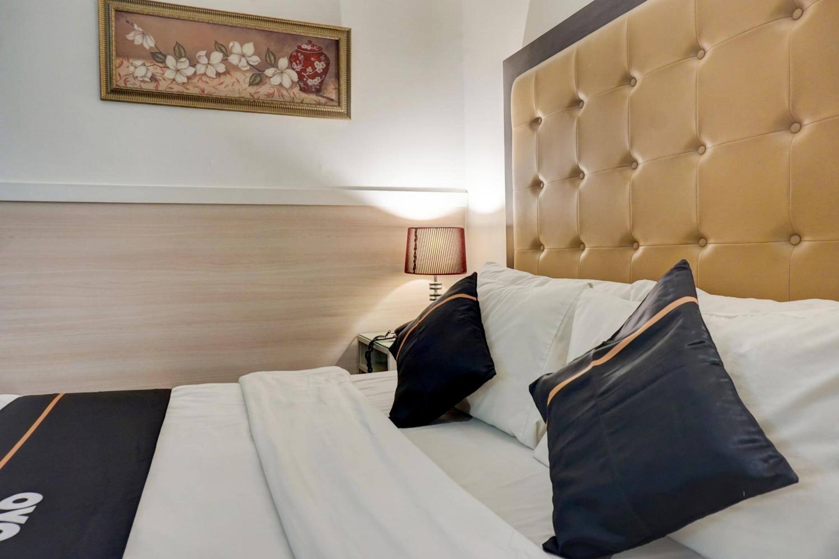Standard Double Room - Photo 4