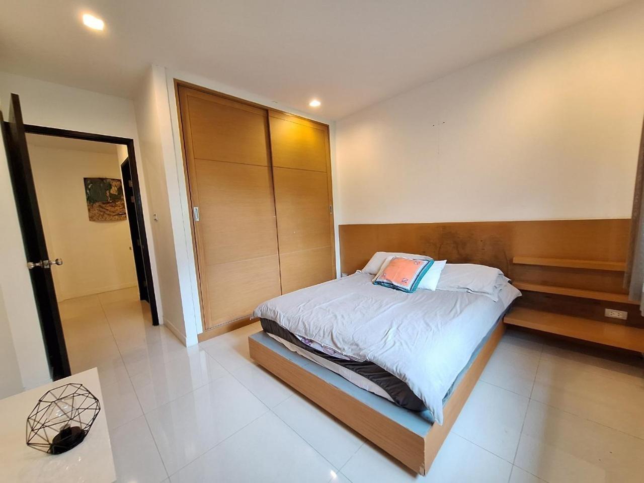 Three-Bedroom Villa photo 1