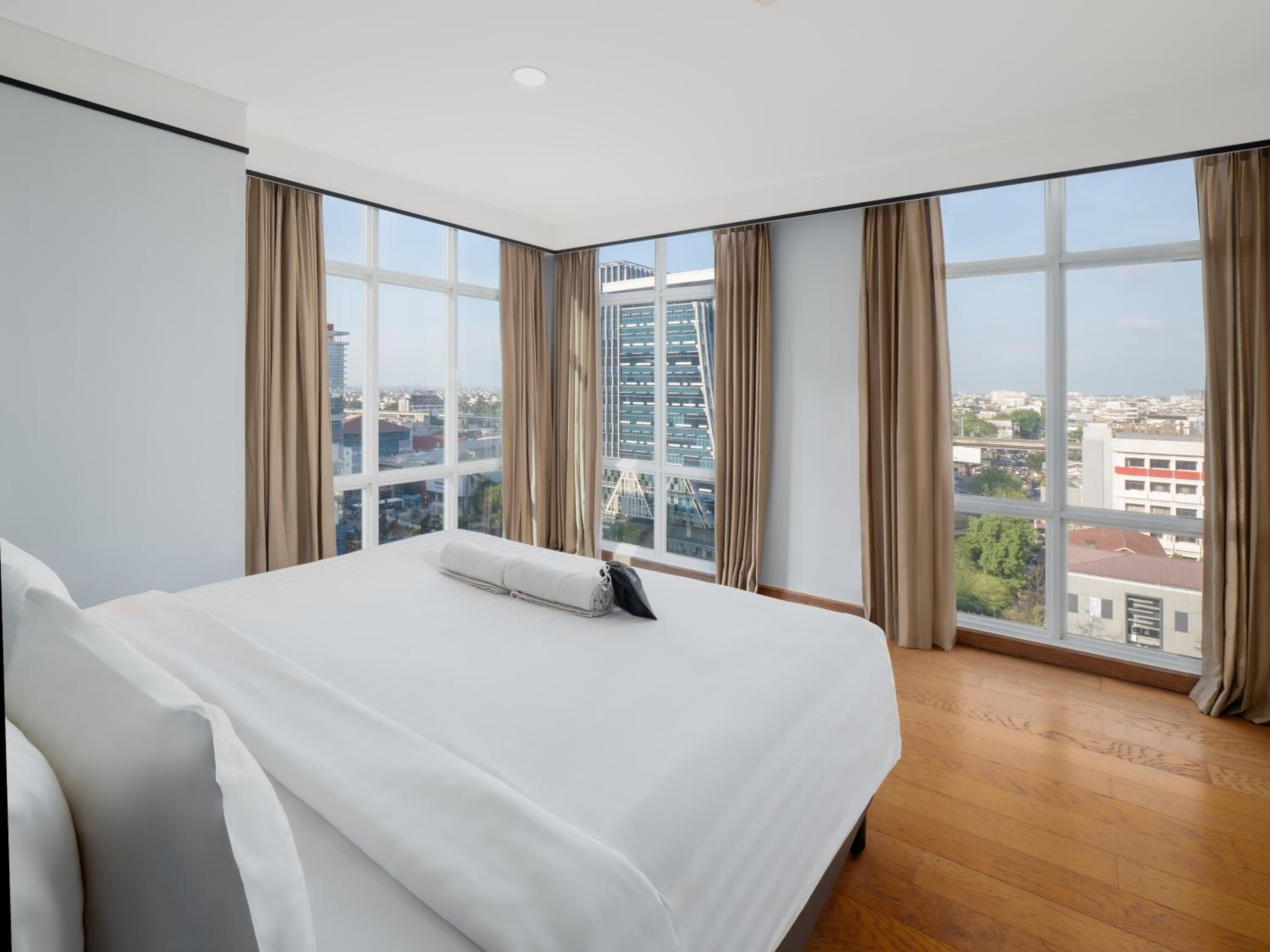 Suite - Photo 6