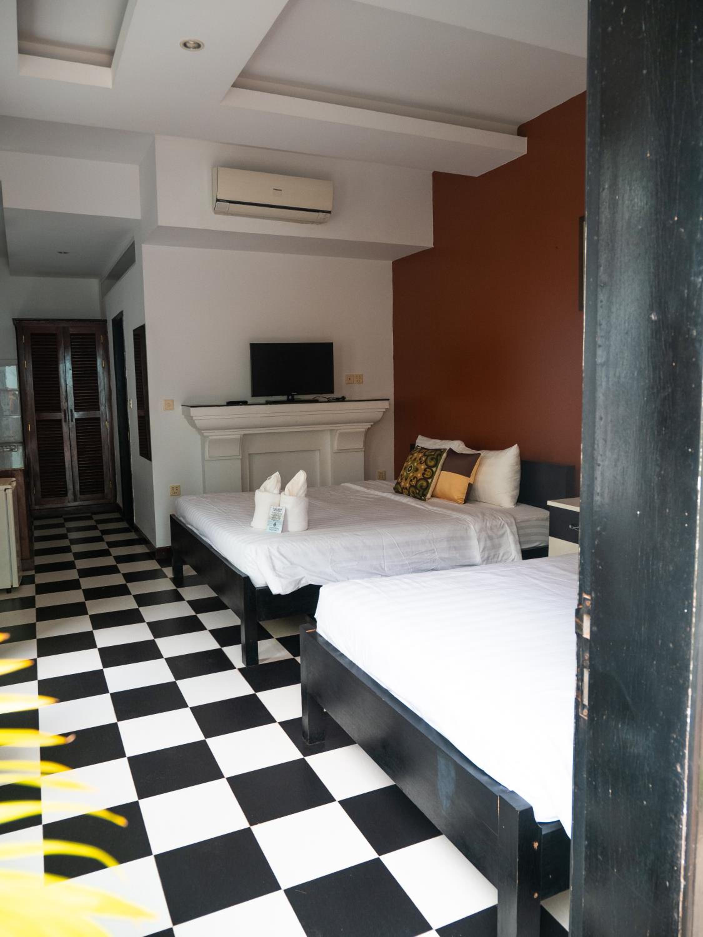 Triple Room with Bath
