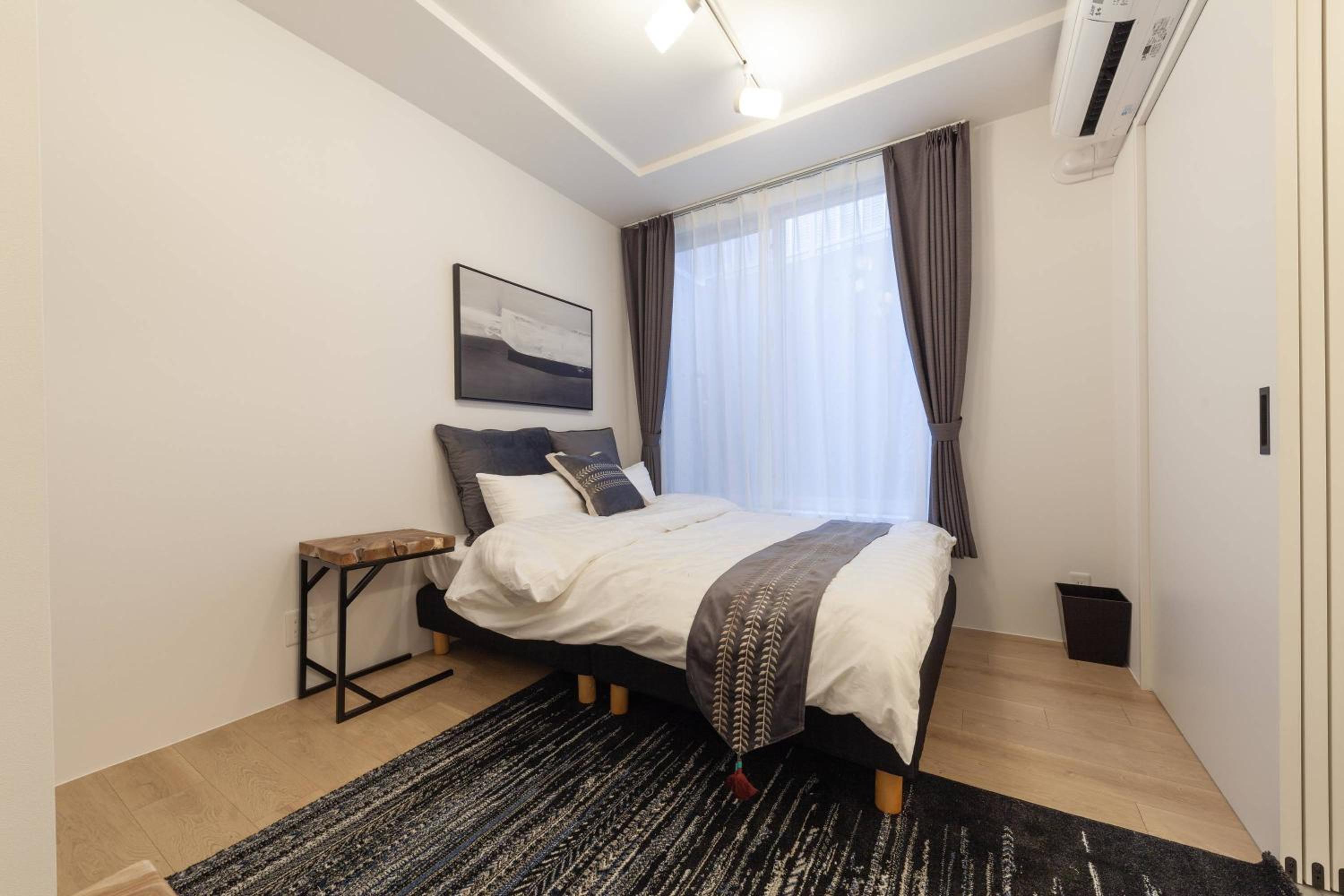 One-Bedroom Apartment photo 3