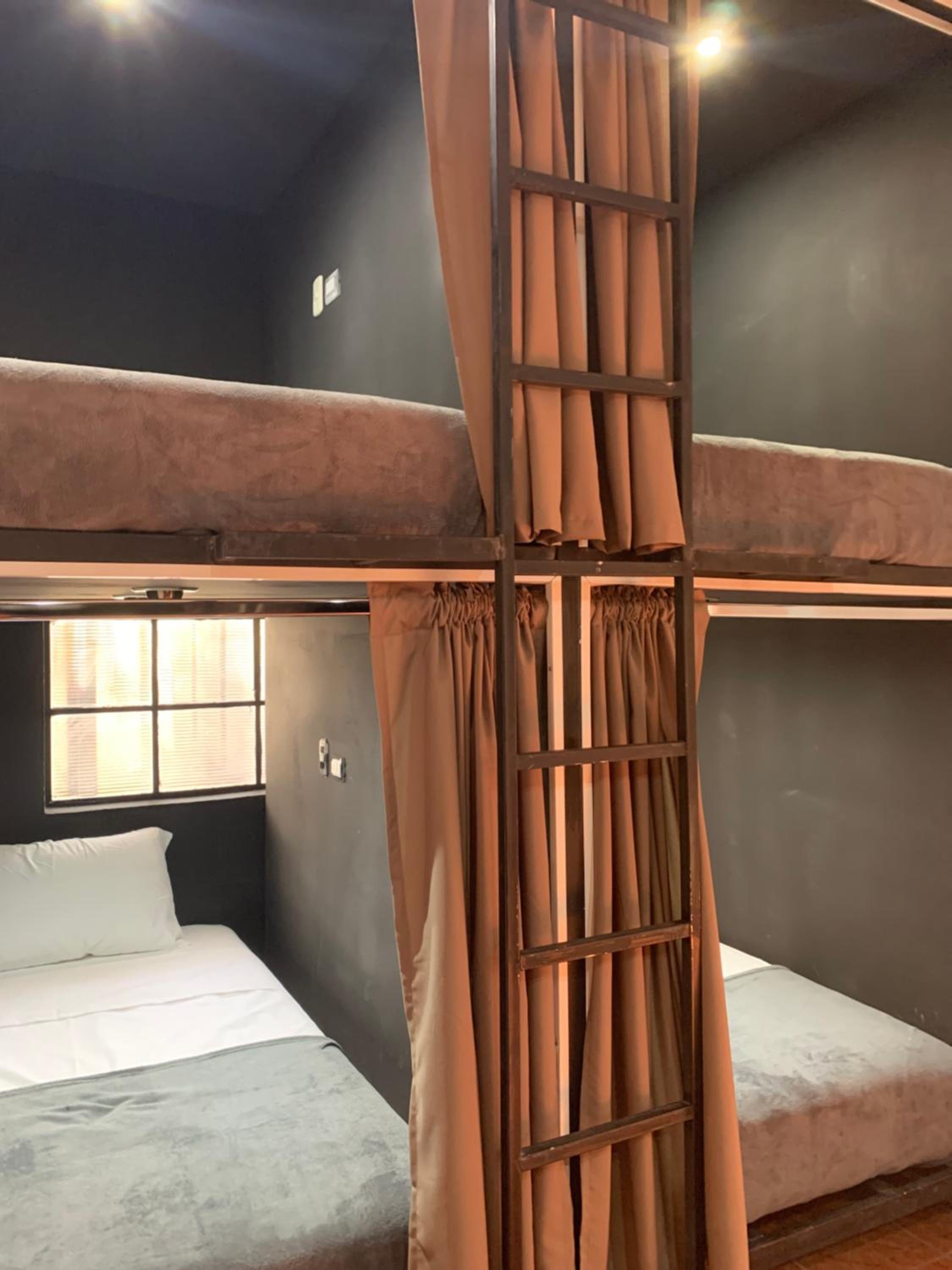 Bed in 8-Bed Mixed Dormitory Room photo 3