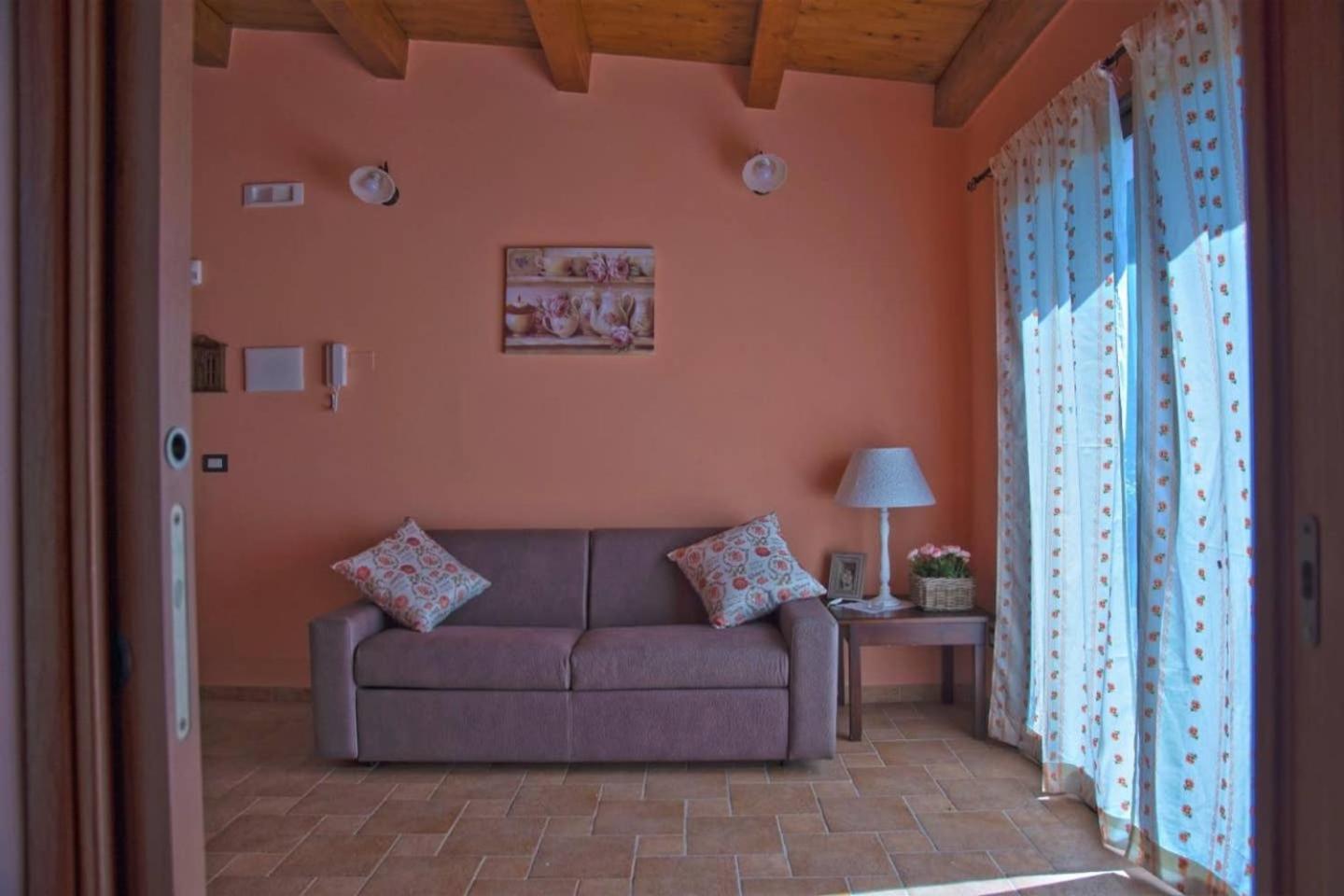 Villa photo 1
