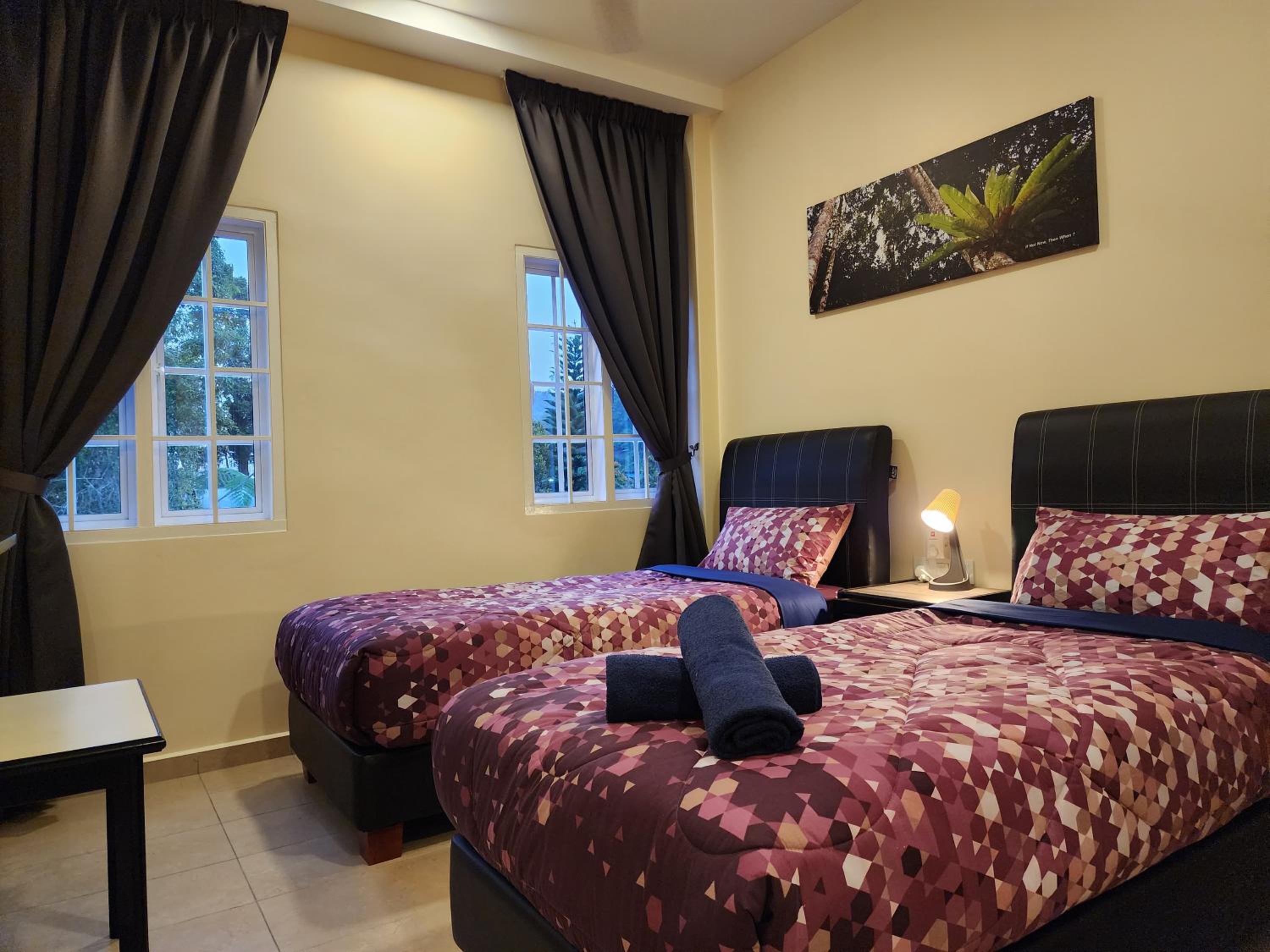 Twin Room with Bathroom (2 pers)