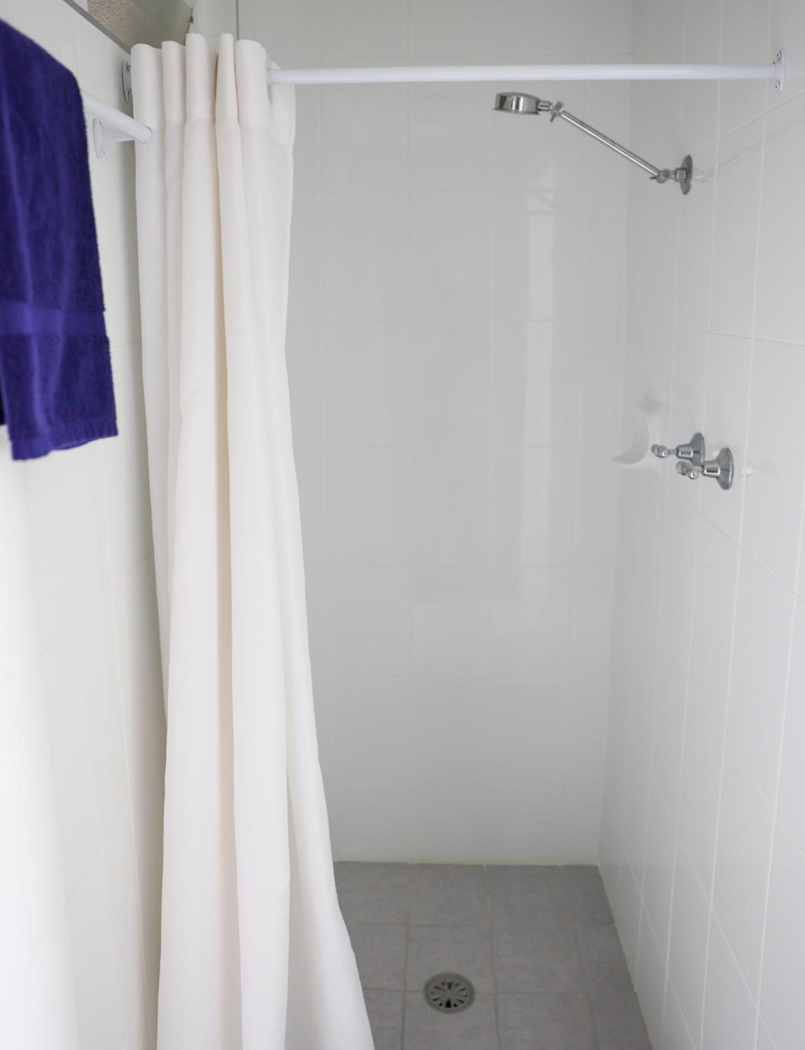 Standard Single Room with Private Bathroom photo 3
