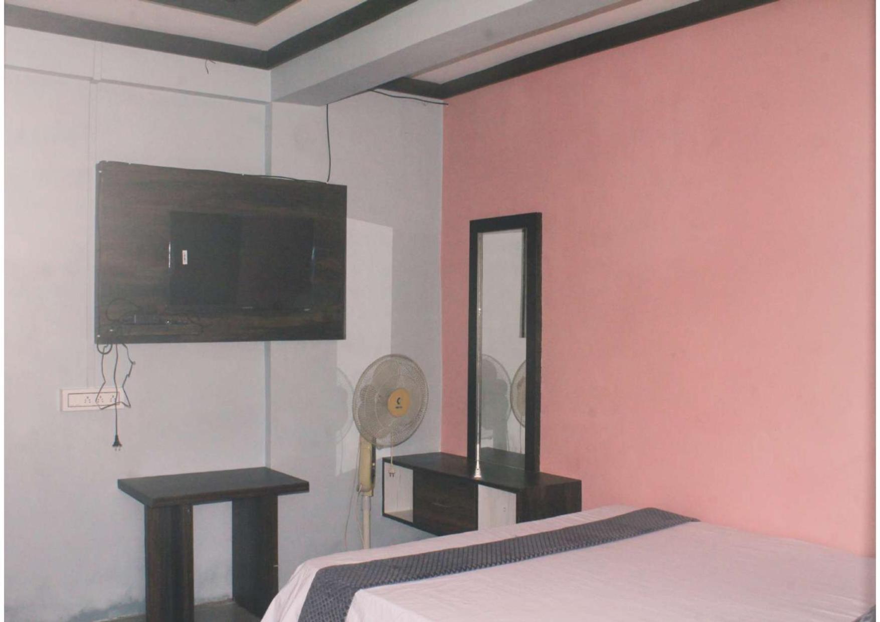 Deluxe Double Room photo 2