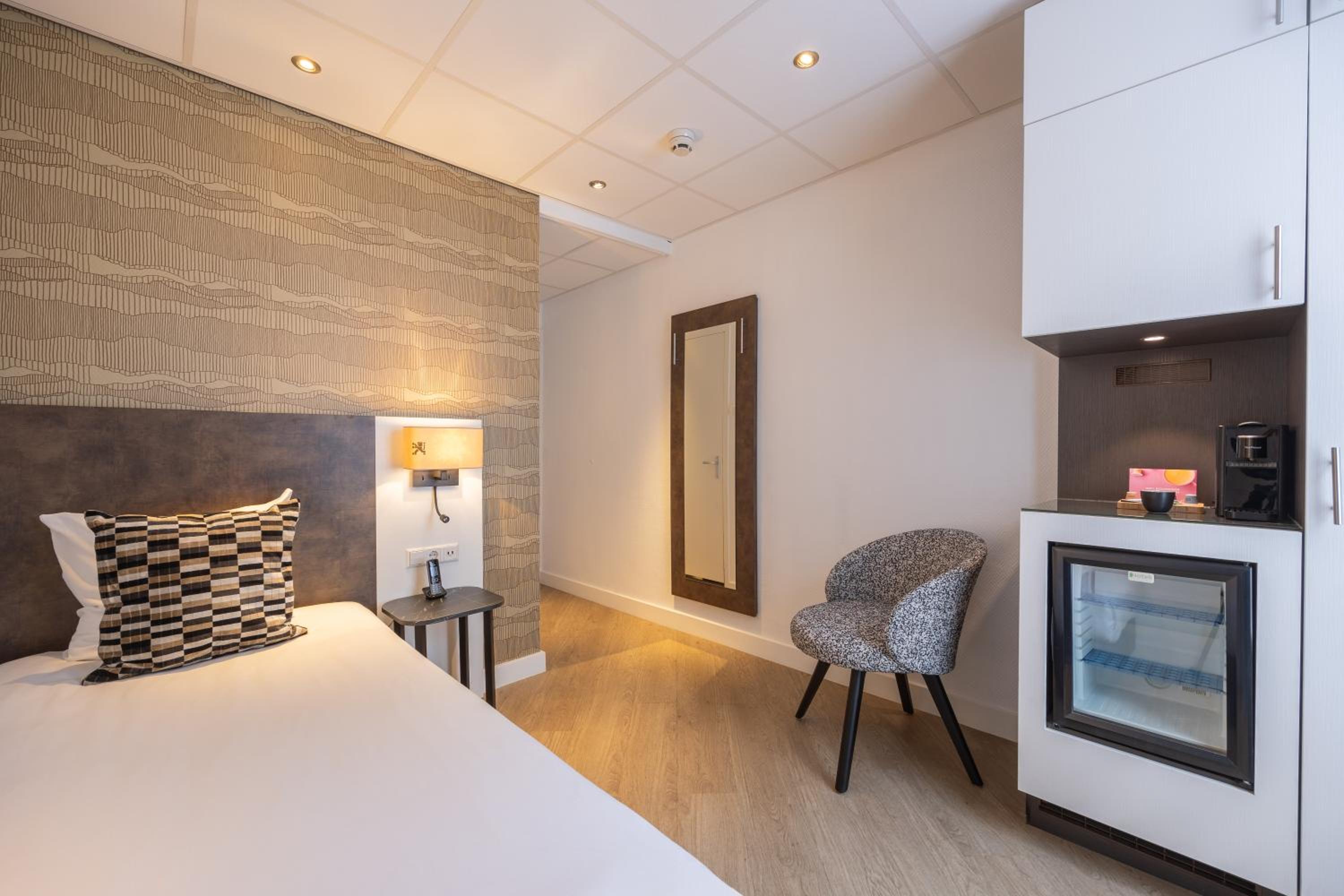 Single Room photo 1