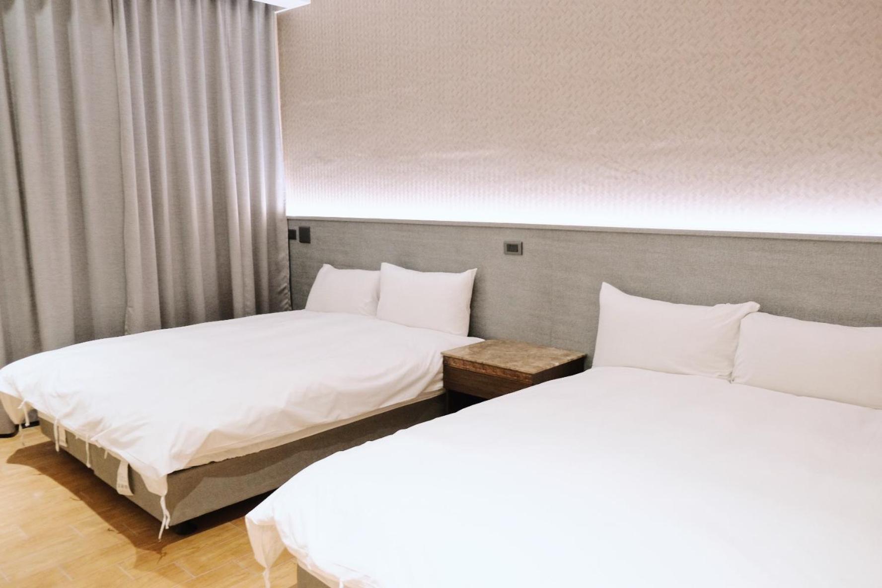 Quadruple Room - Photo 1