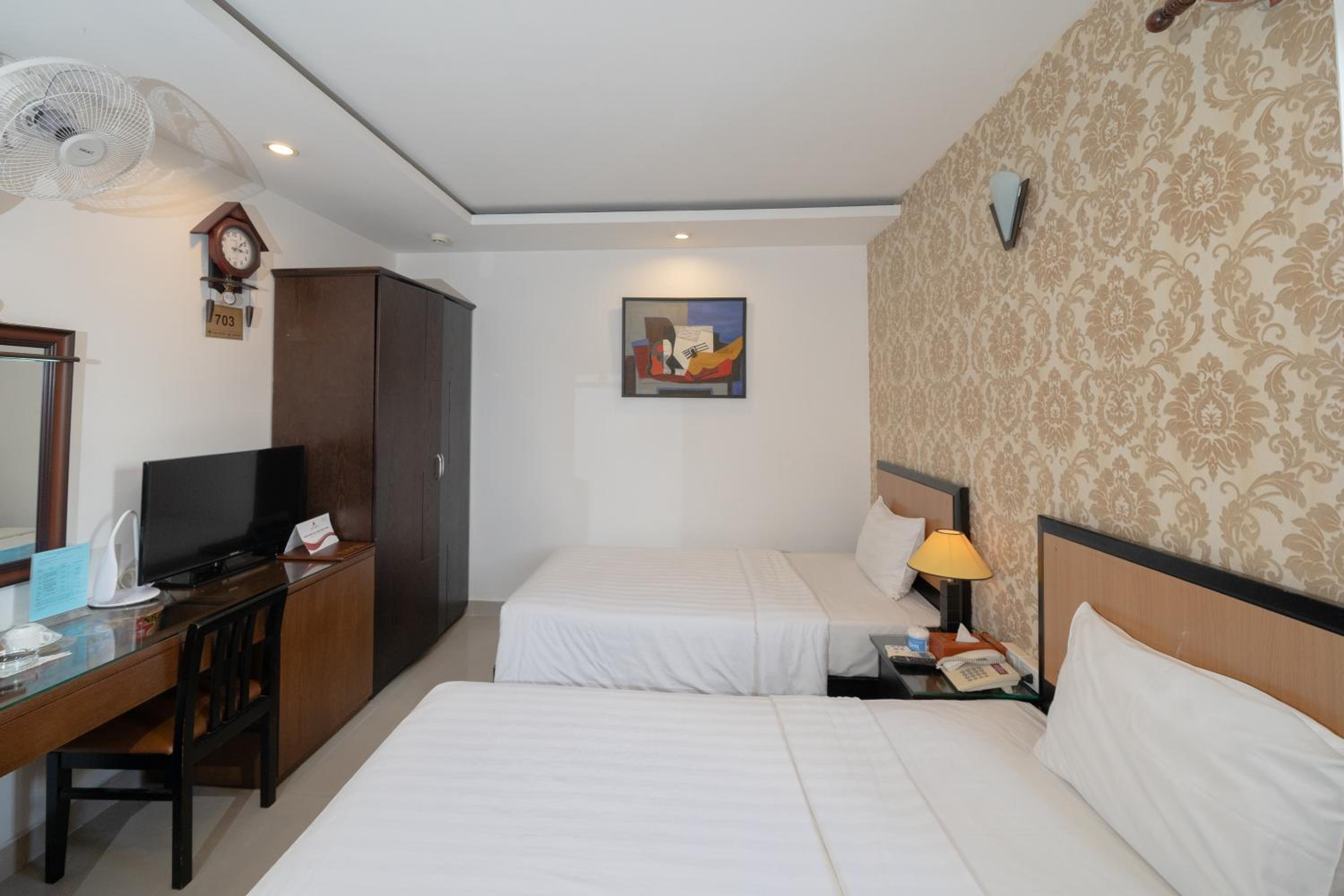 Superior Twin Room photo 3