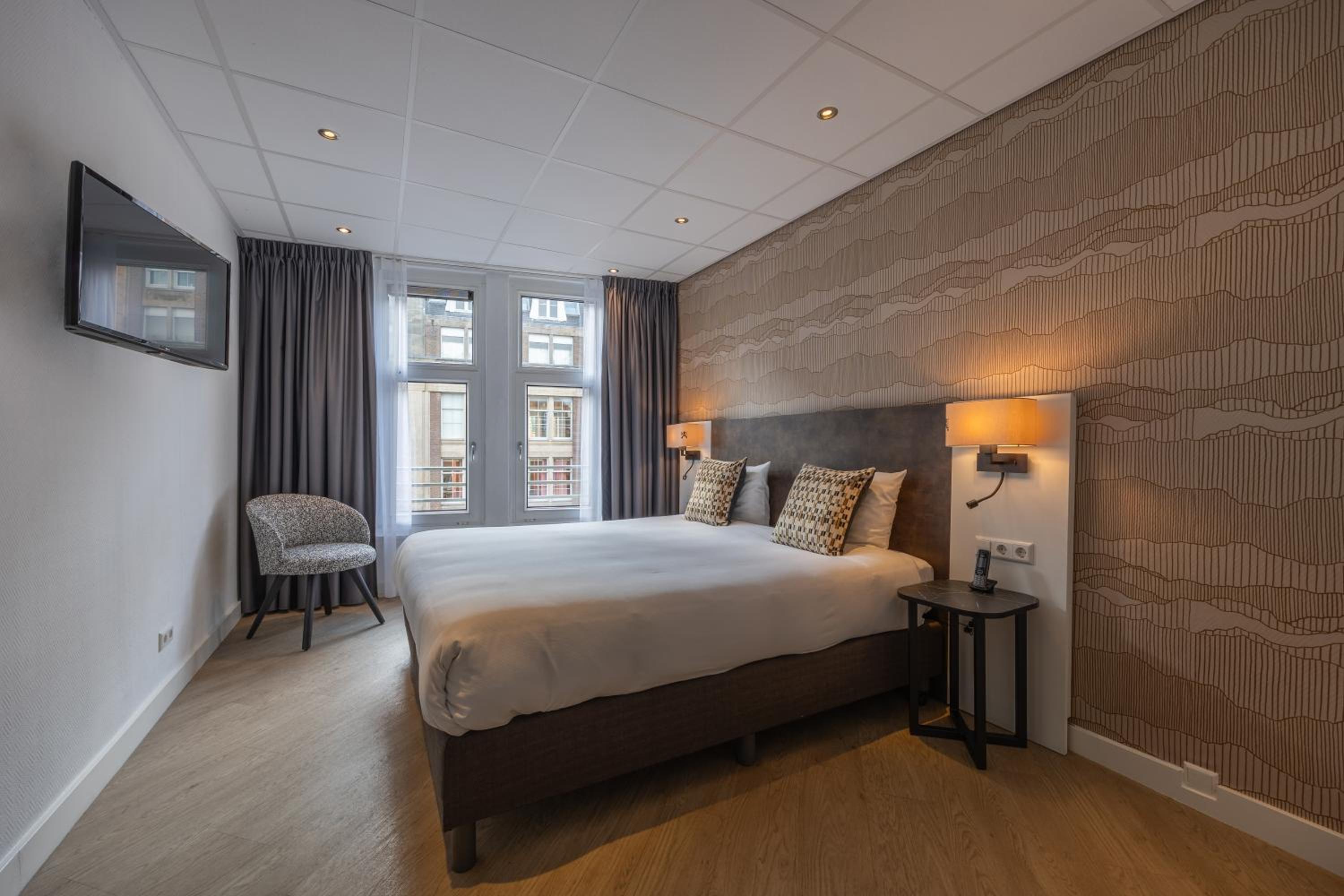 Comfort Double or Twin Room with City View photo 1