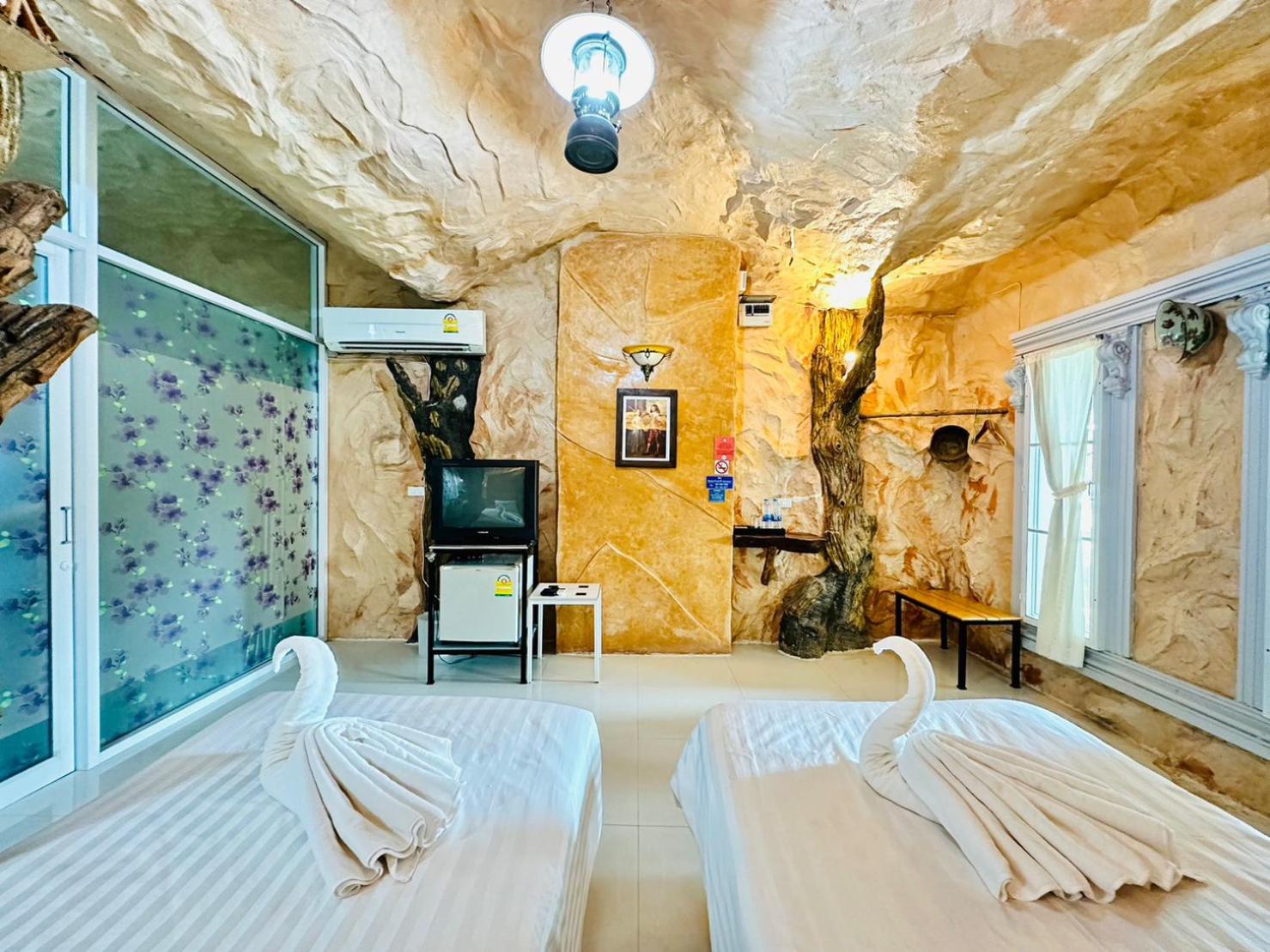 Superior Double or Twin Room with Garden View photo 2
