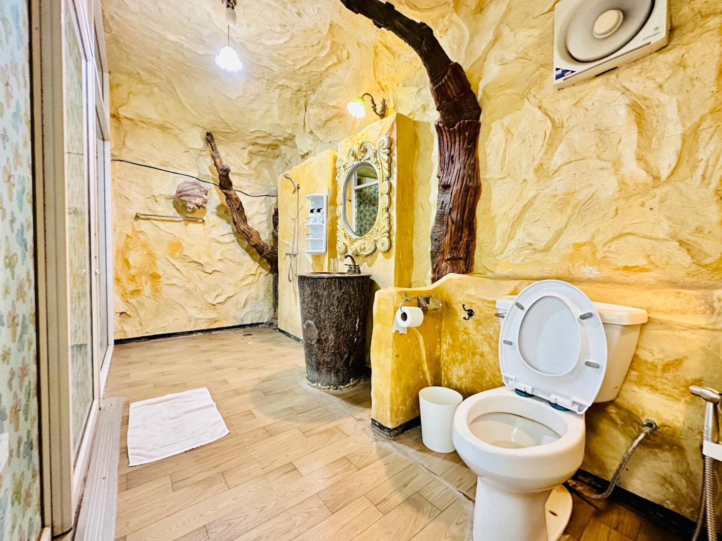Superior Double or Twin Room with Garden View photo 3