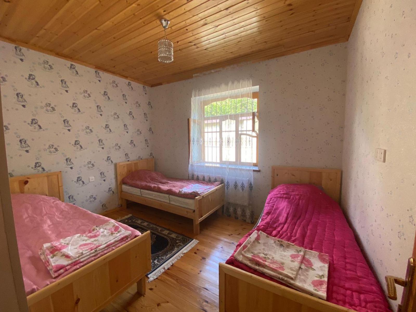 Four-Bedroom House photo 1