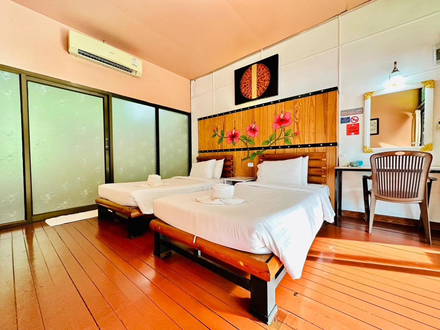 Deluxe Double or Twin Room with River View photo 3