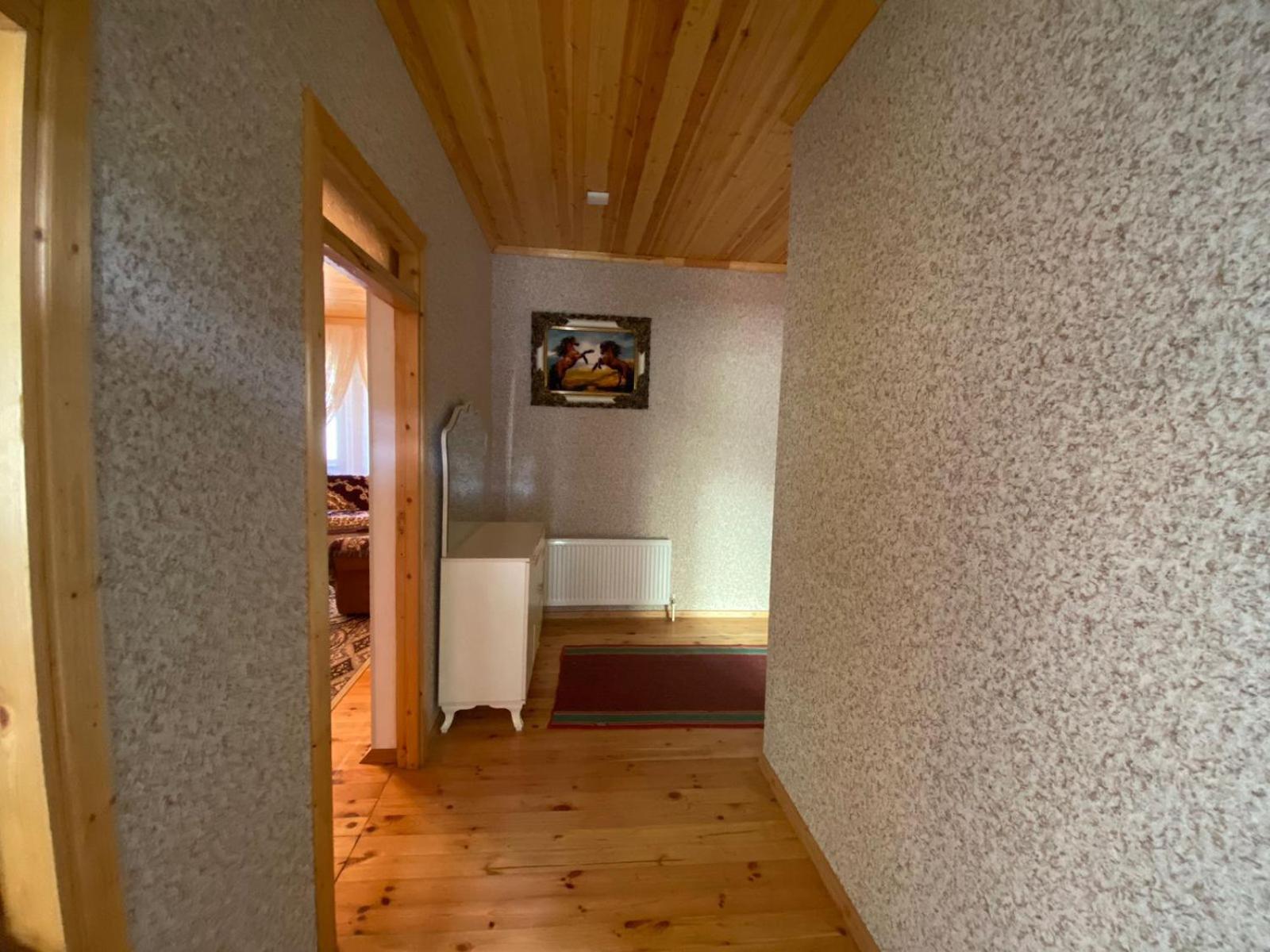 Four-Bedroom House photo 3