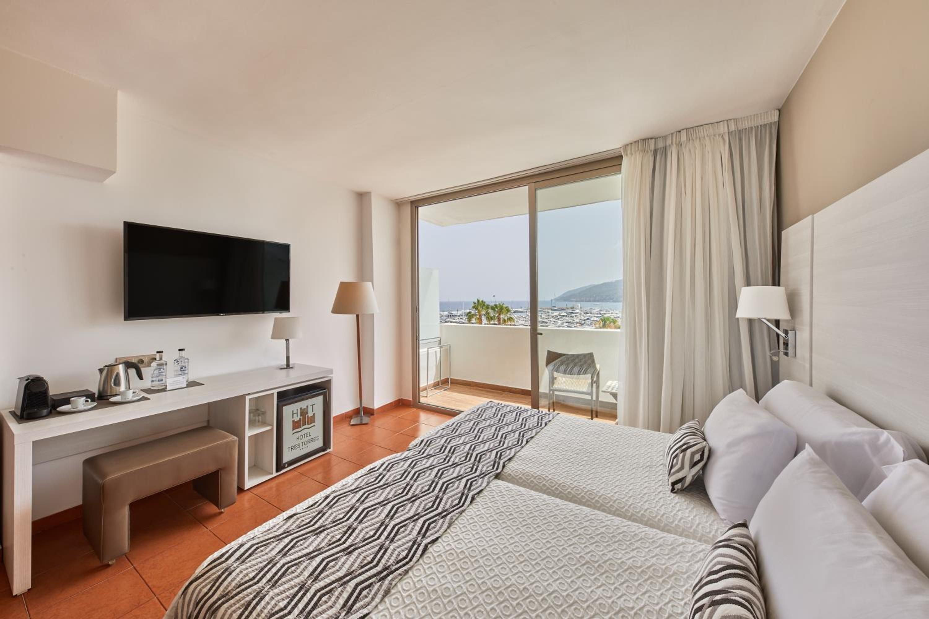 Double Sea View Room with Terrace - Photo 1