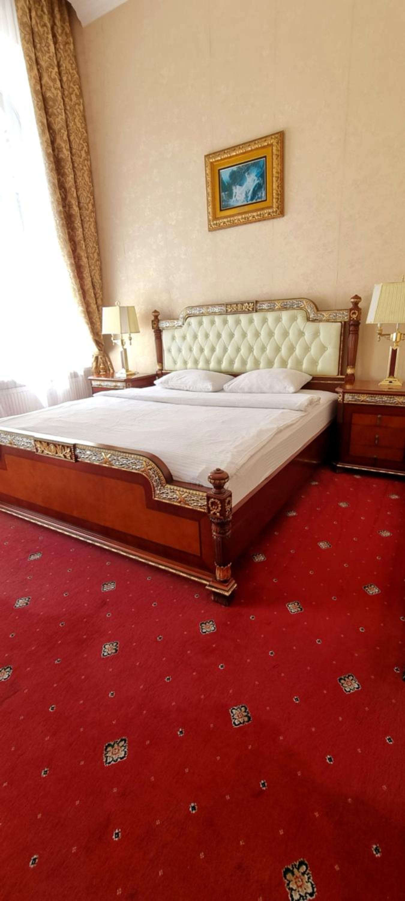 Deluxe King Room photo 2