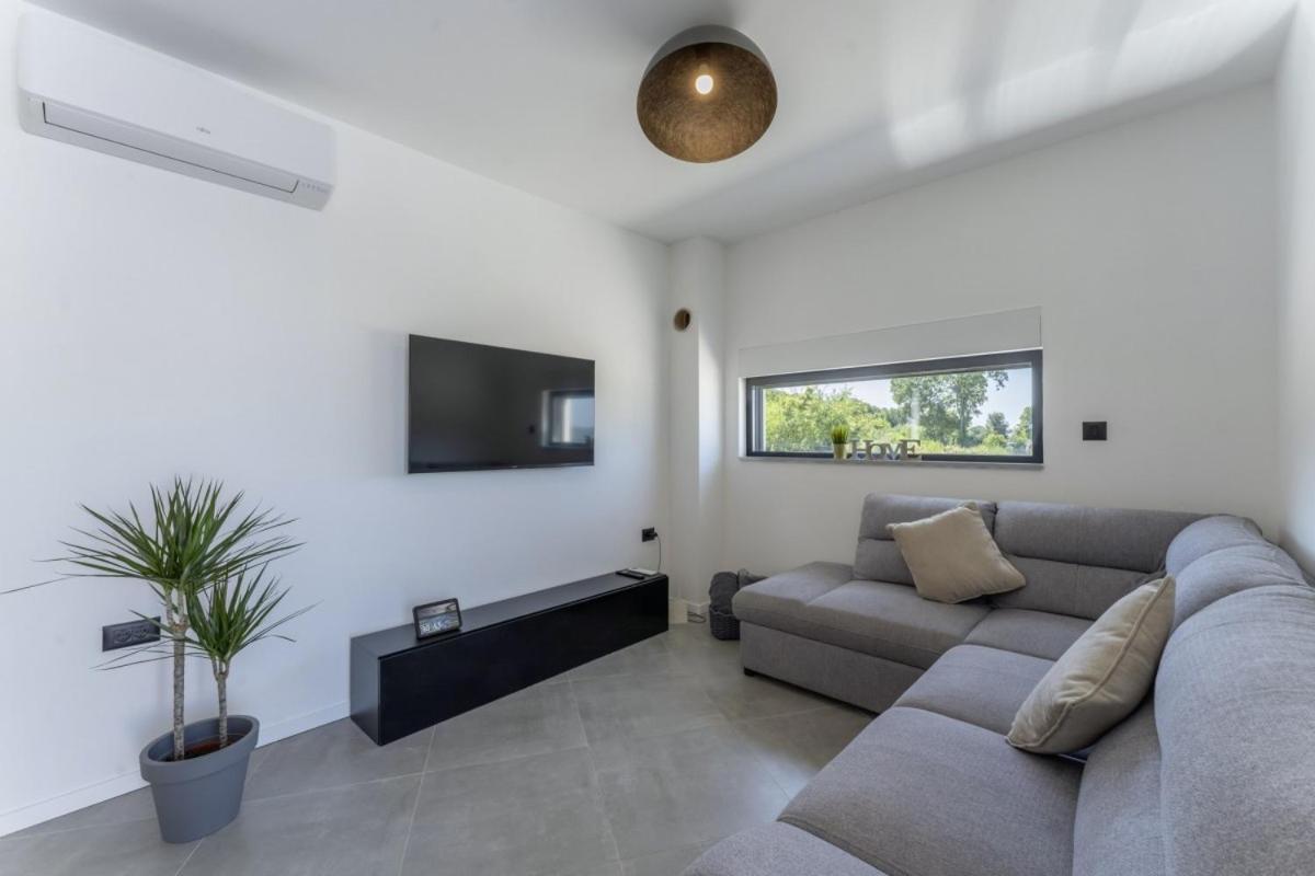 Villa with Private Pool photo 1