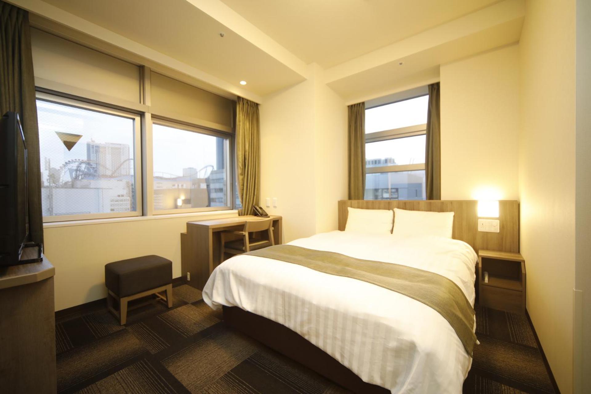 Corner Double Room - Non Smoking