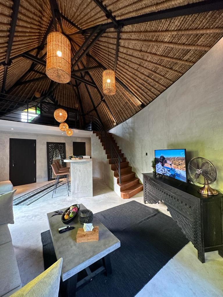 Two-Bedroom Villa - Photo 17
