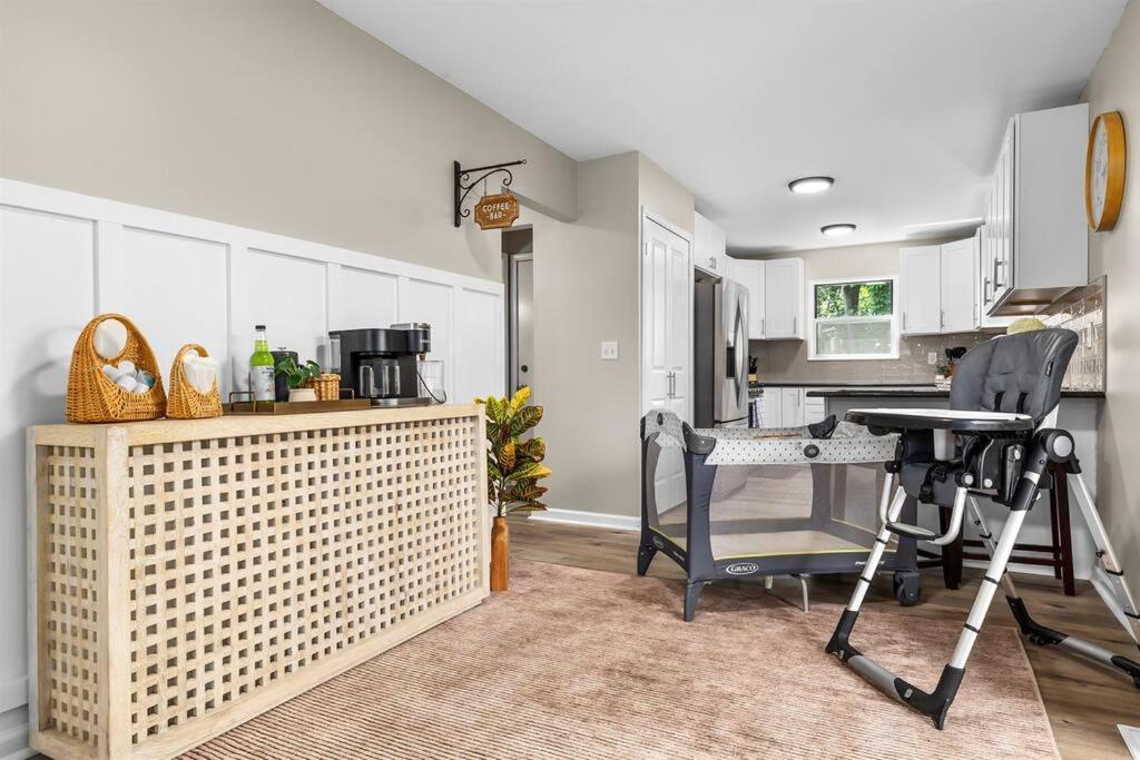 Three-Bedroom House photo 2