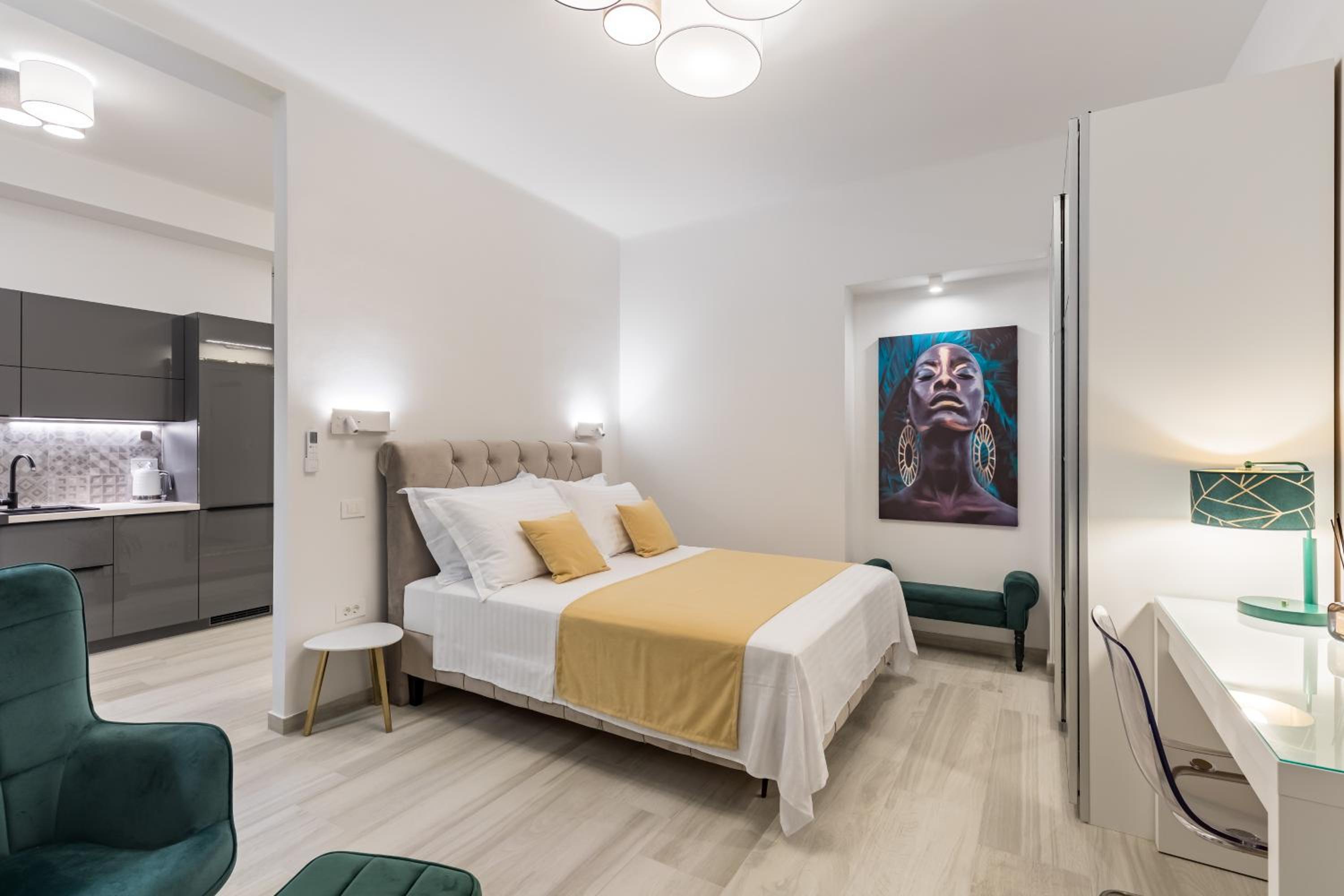One-Bedroom Apartment
