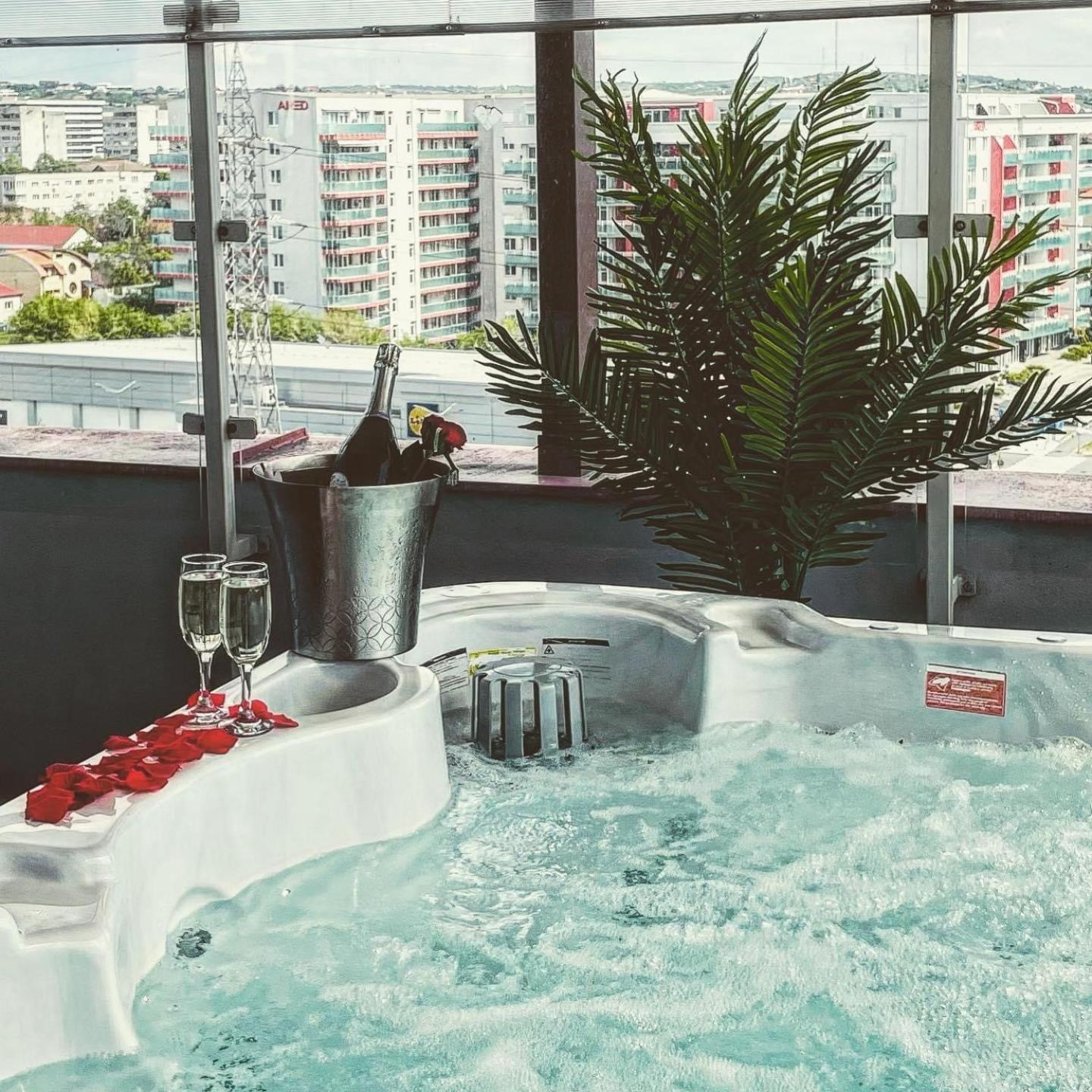 Double Room With Access To Jacuzzi Rooftop