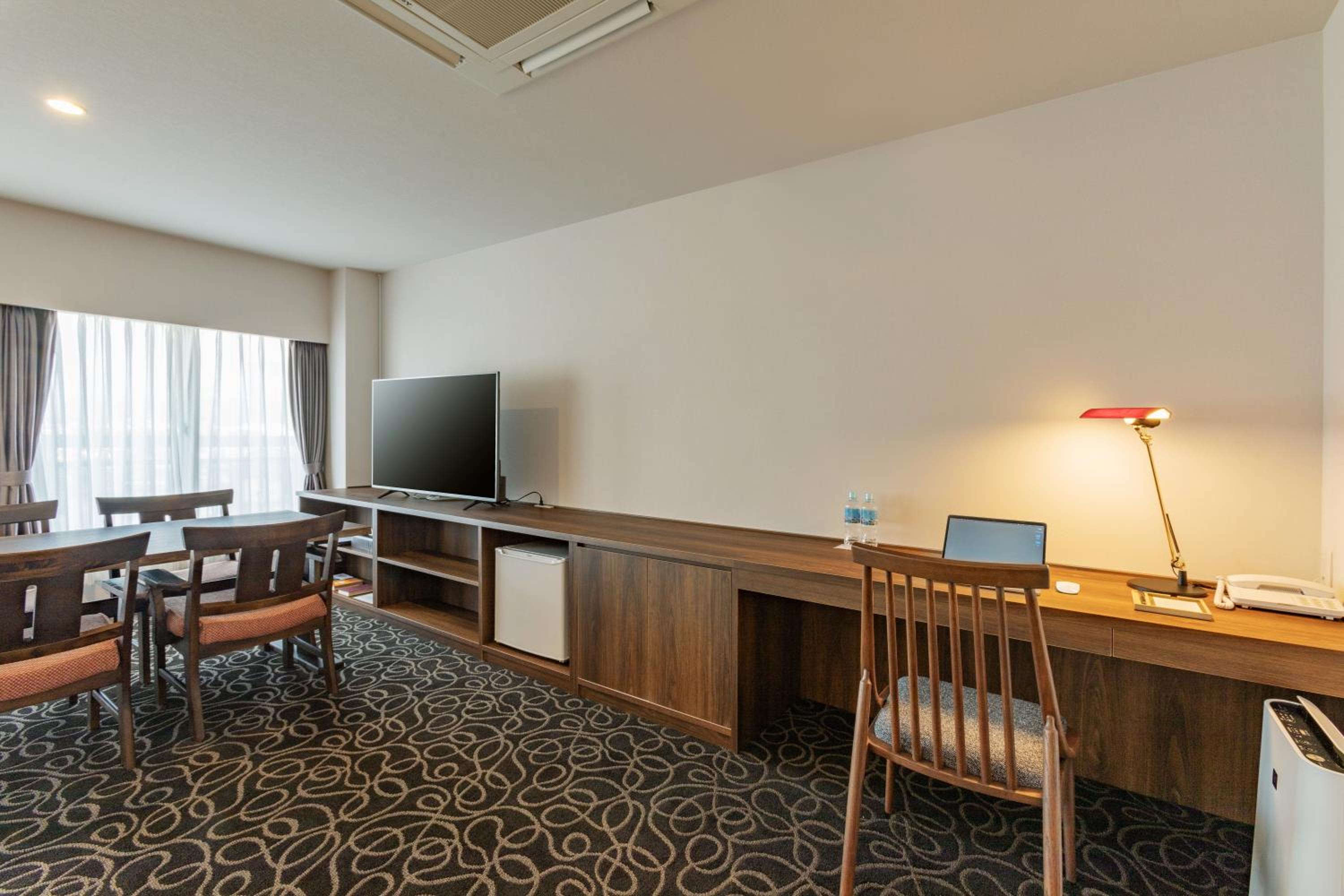 Deluxe Twin Room - Photo 2