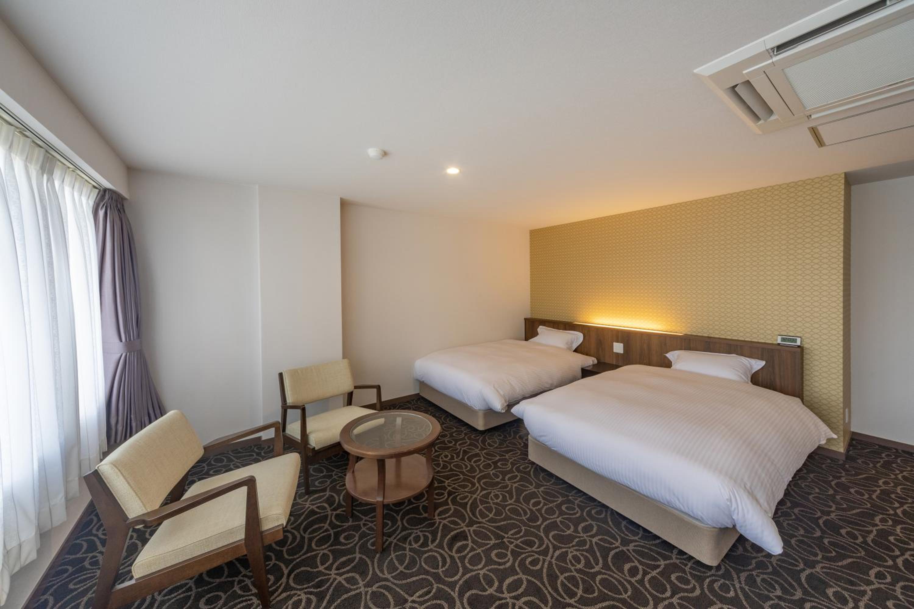 Deluxe Twin Room - Photo 1