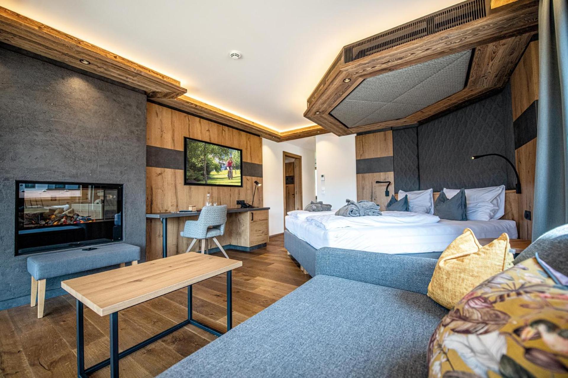 Deluxe Suite photo 1