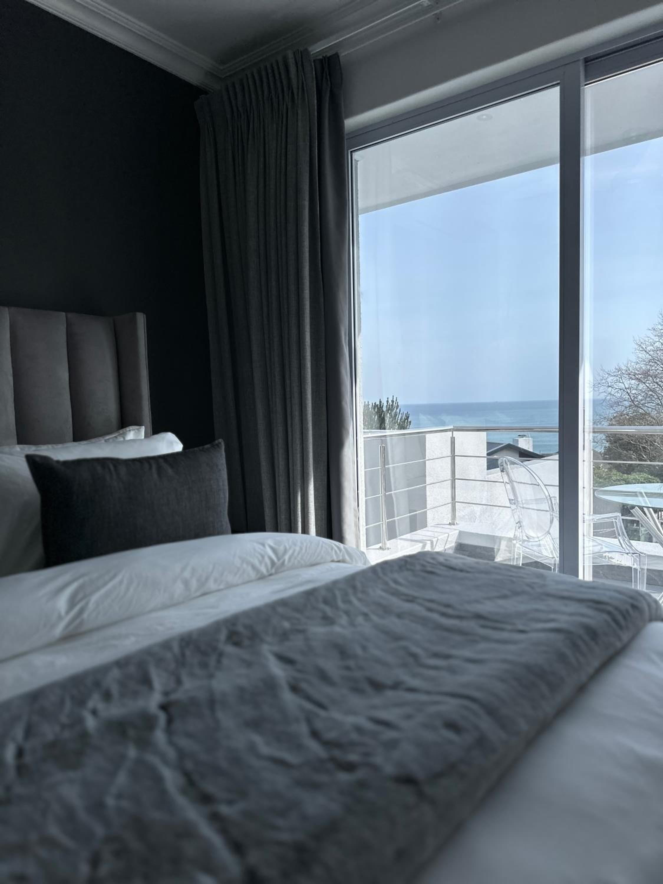 Double Room with Balcony and Sea View