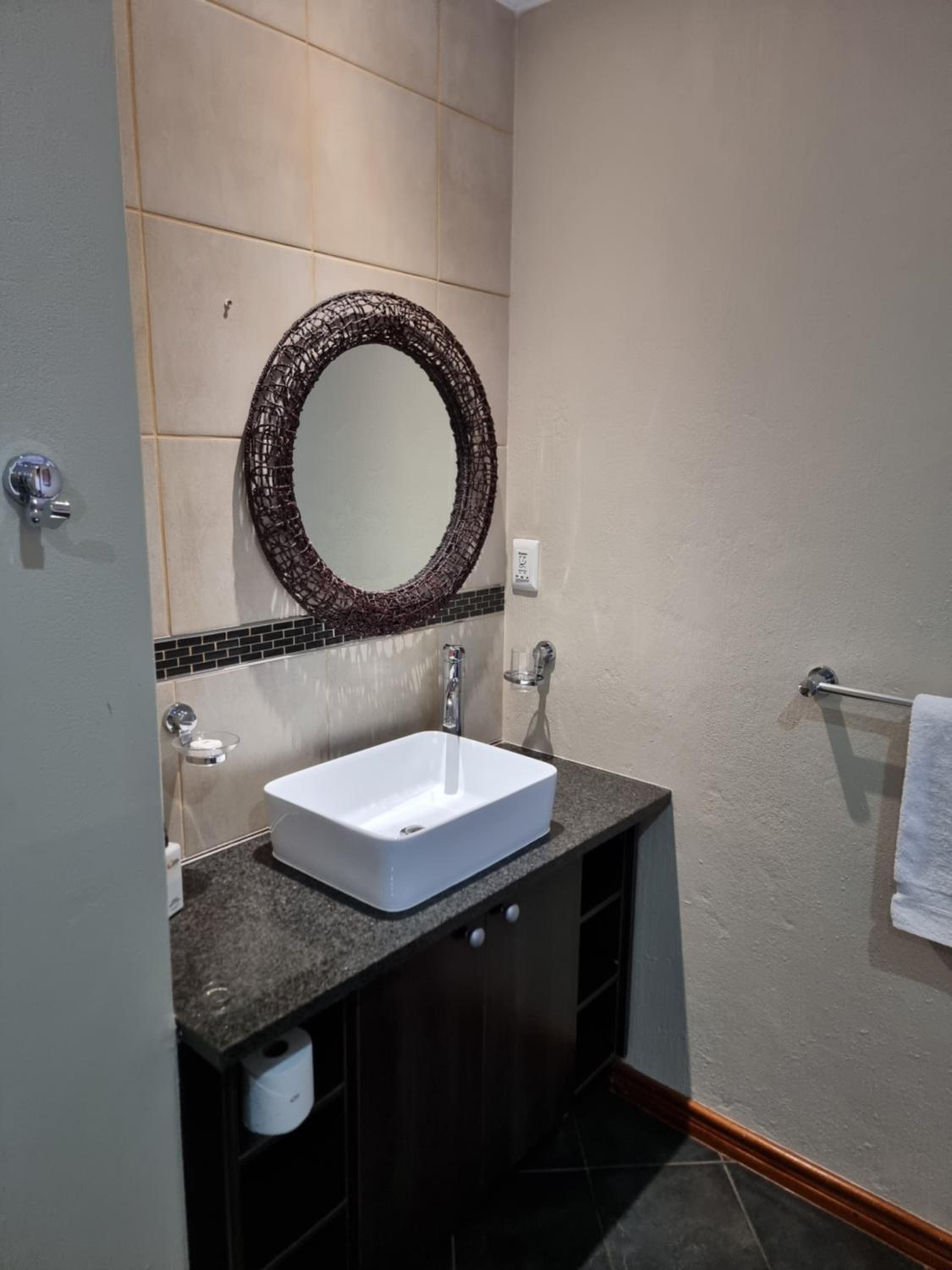 Luxury Double Room - Photo 8